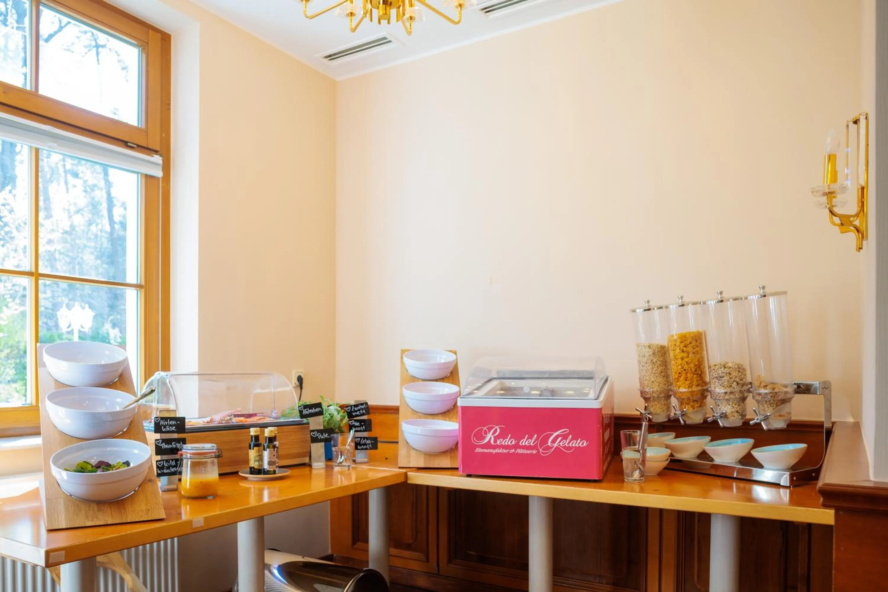 Breakfast in Residenz Seehotel Berlin Brandenburg