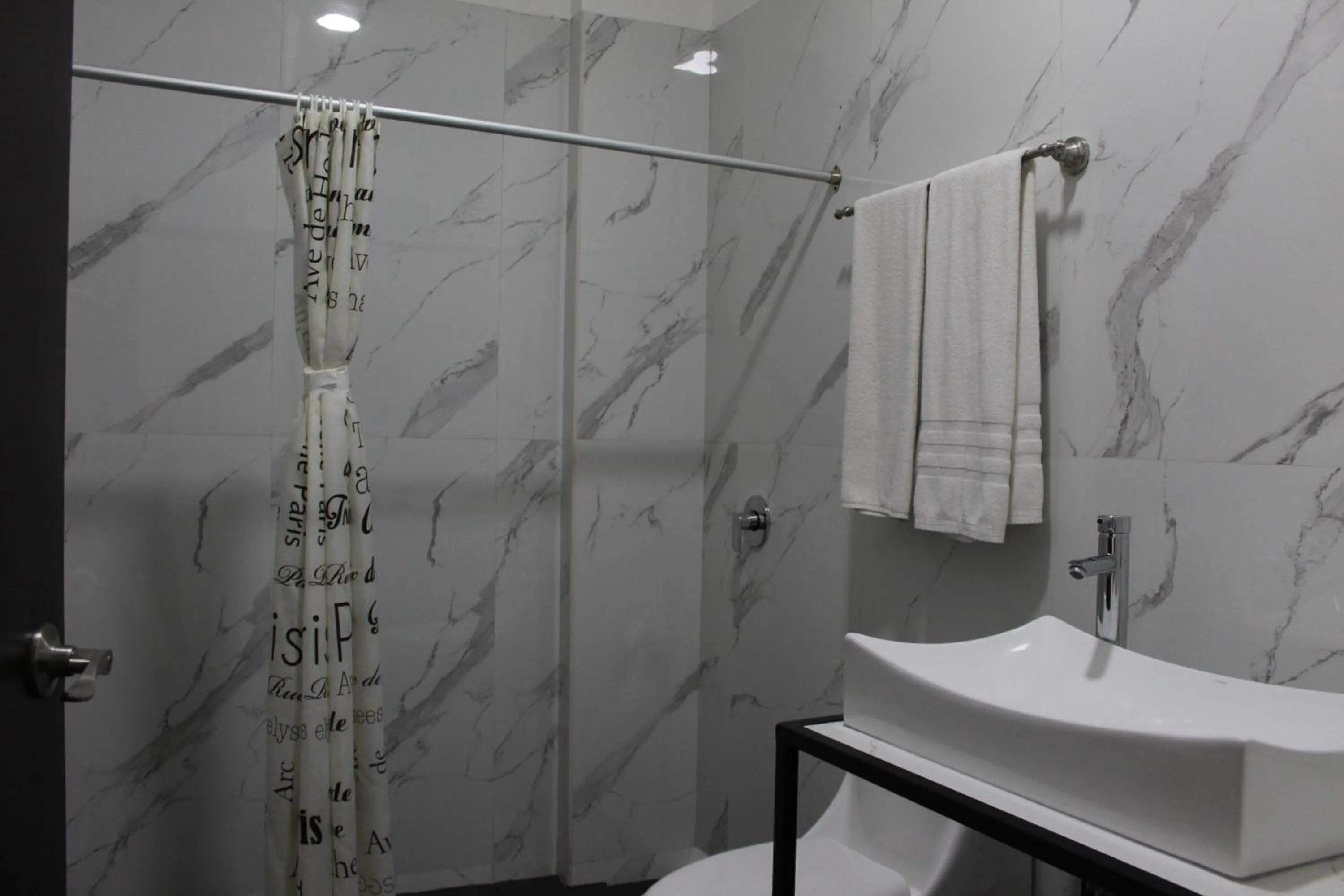 Bathroom in Hotel Green 16