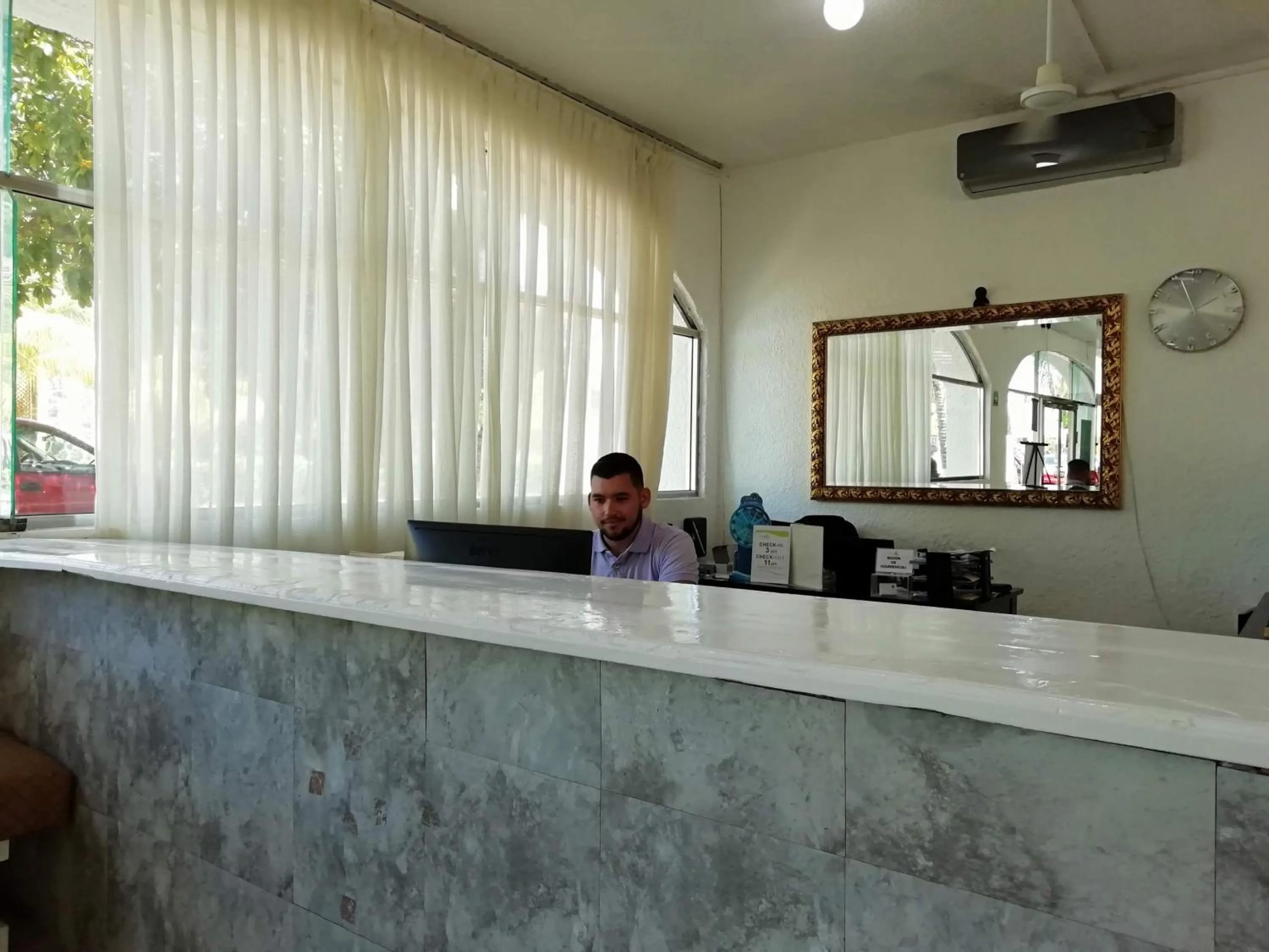 Staff in Hotel Green 16