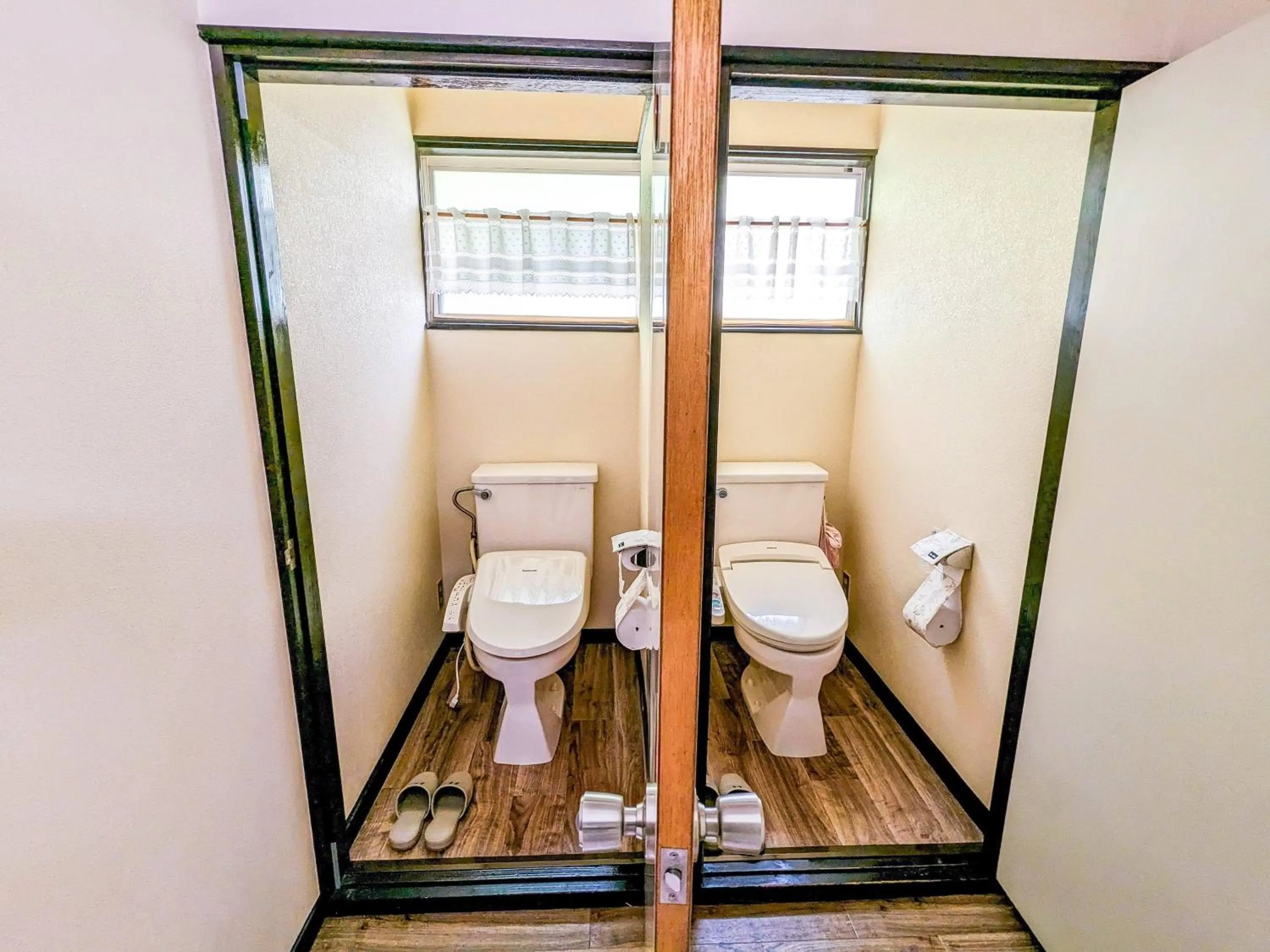 Toilet in Pension Cotton Farm