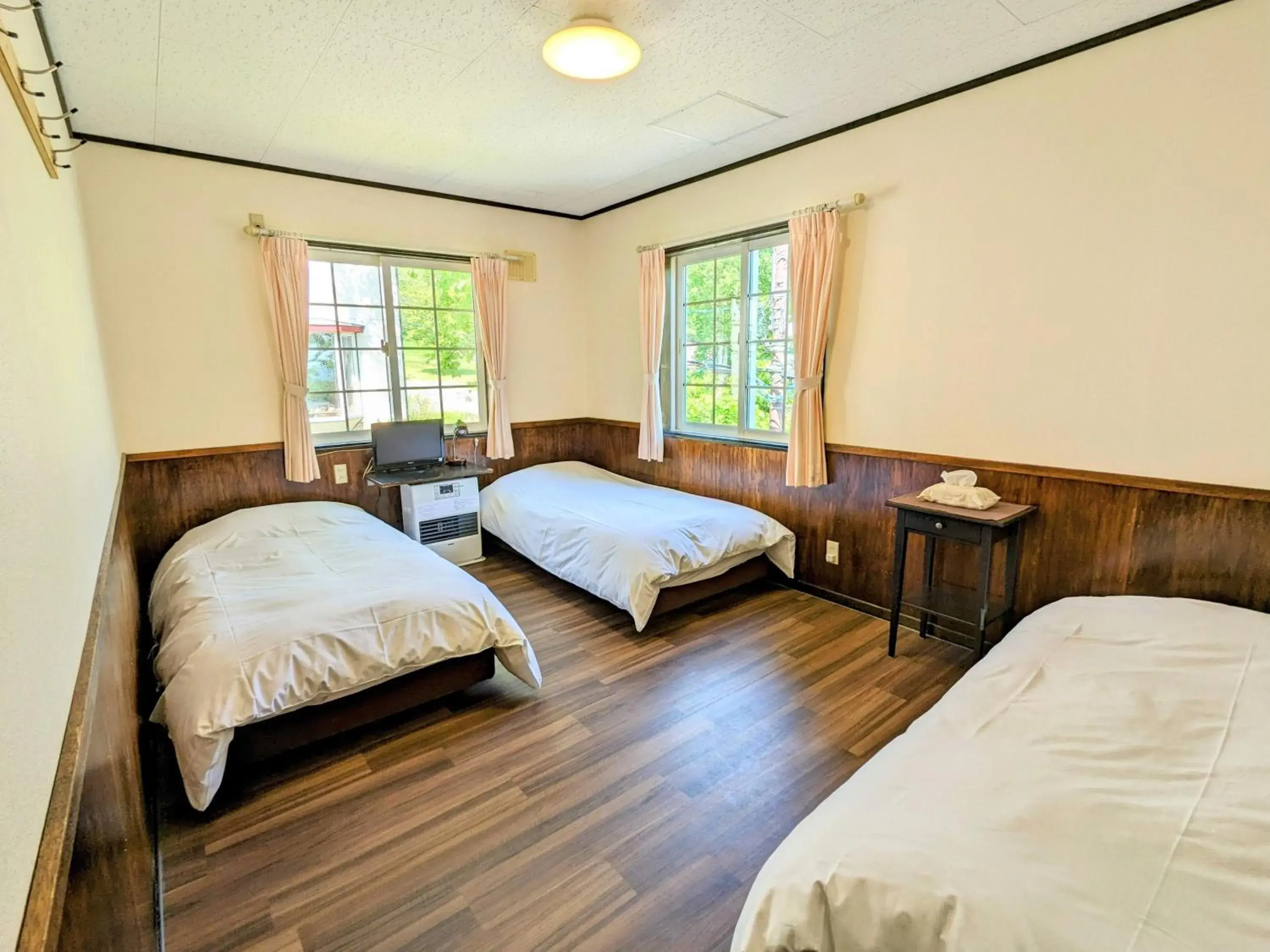 Triple Room with Shared Bathroom in Pension Cotton Farm Triple Room with Shared Bathroom in Pension Cotton Farm