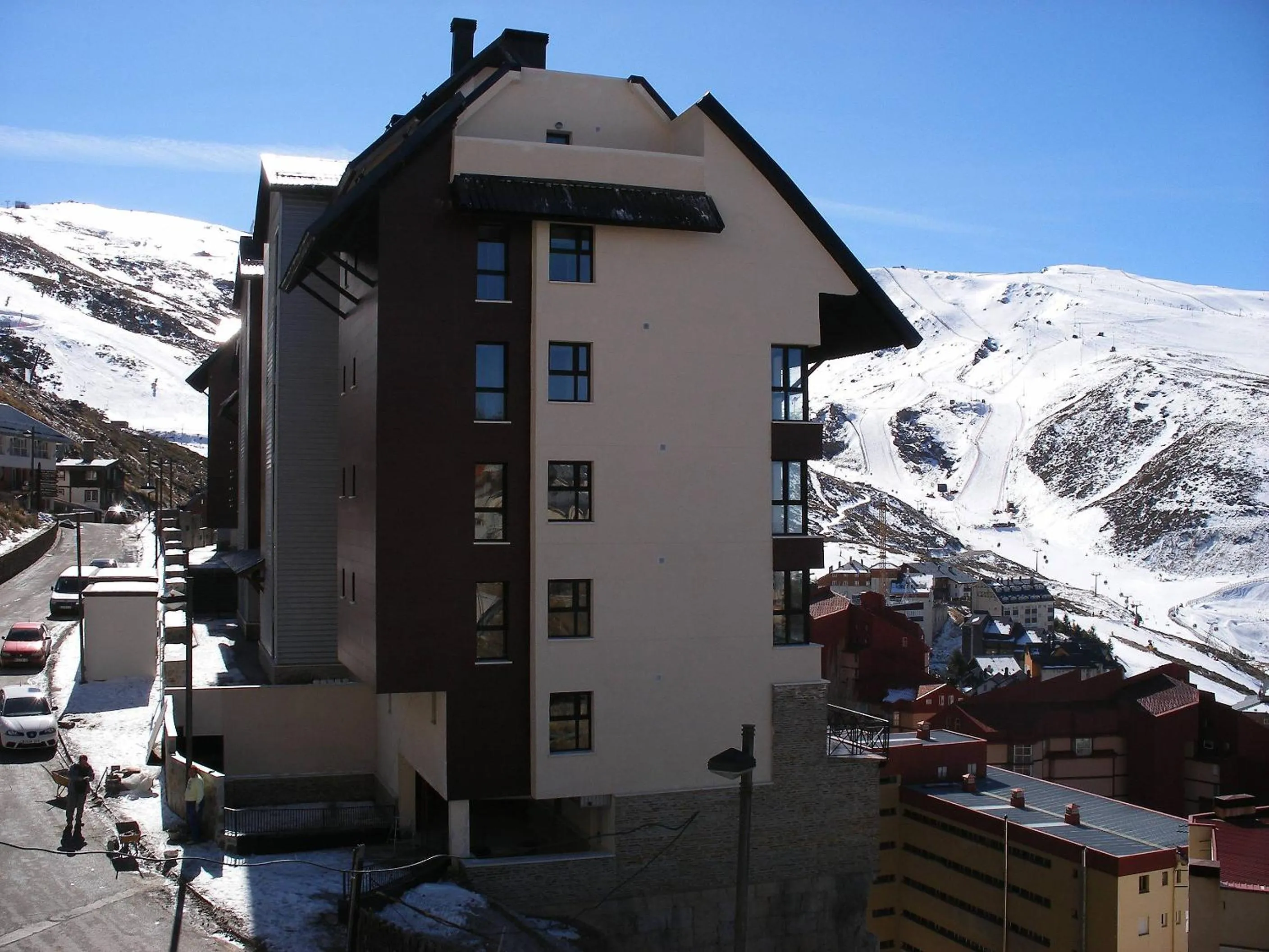 Property building in Apartamentos Sierra Nevada Prime Bluettravel