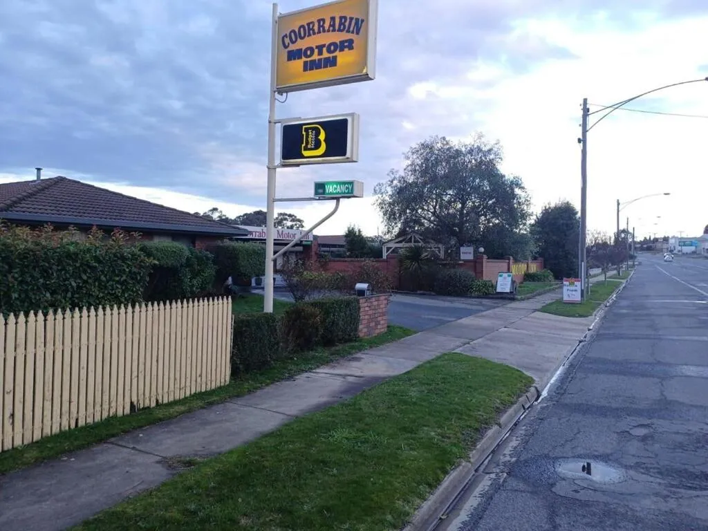 Facade/entrance in Coorrabin Motor Inn