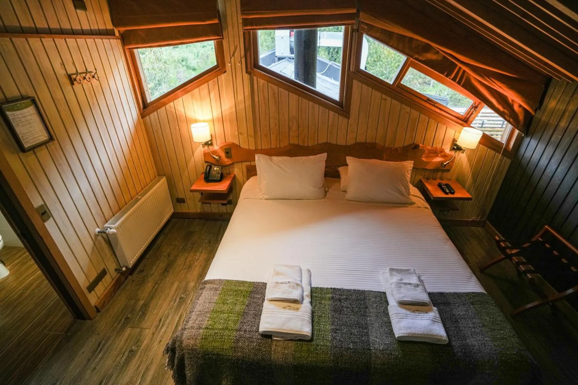 Bedroom, Bed in Alto Melimoyu Hotel & Patagonia