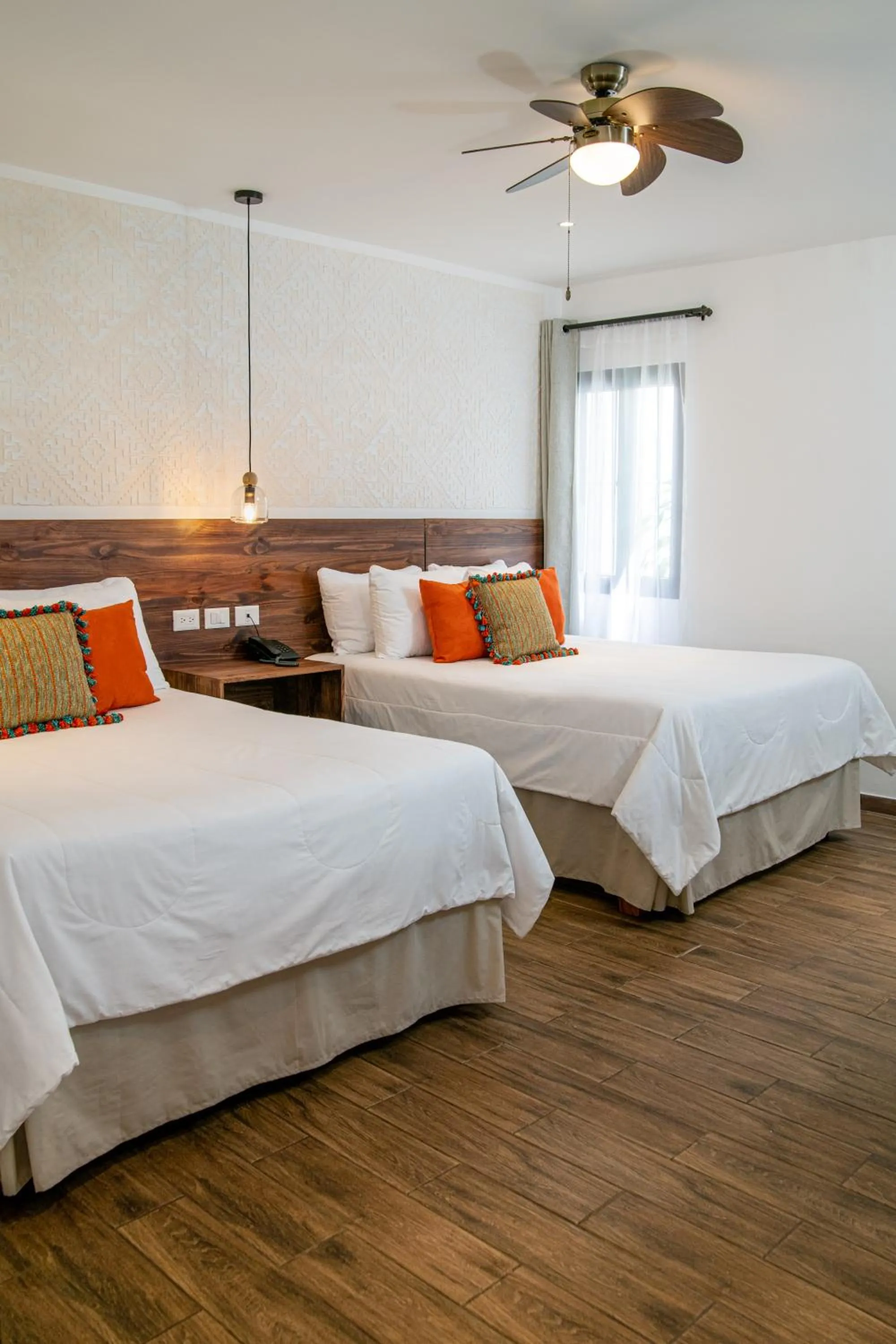 Bed in Hotel Las Camelias Inn by AHS