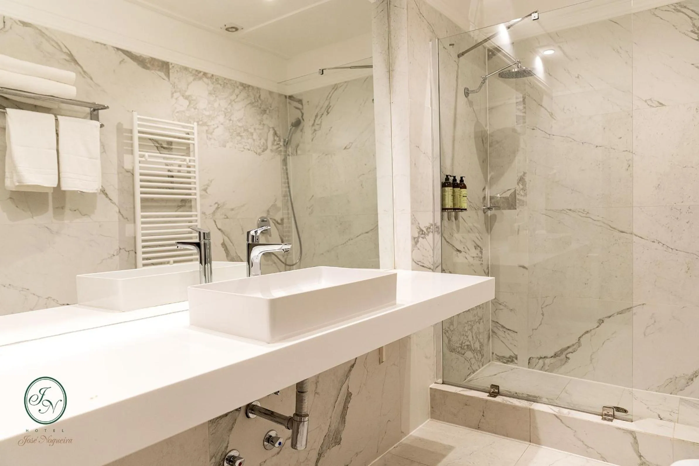 Bathroom in Hotel José Nogueira