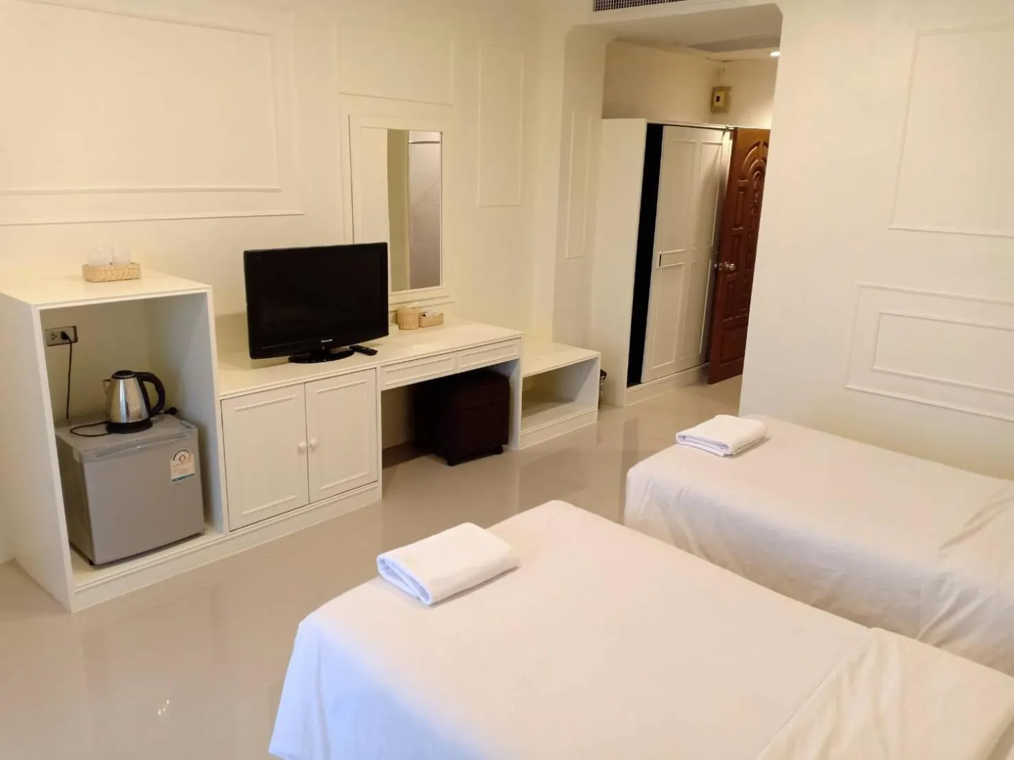 Bed in Golden Dragon Resort