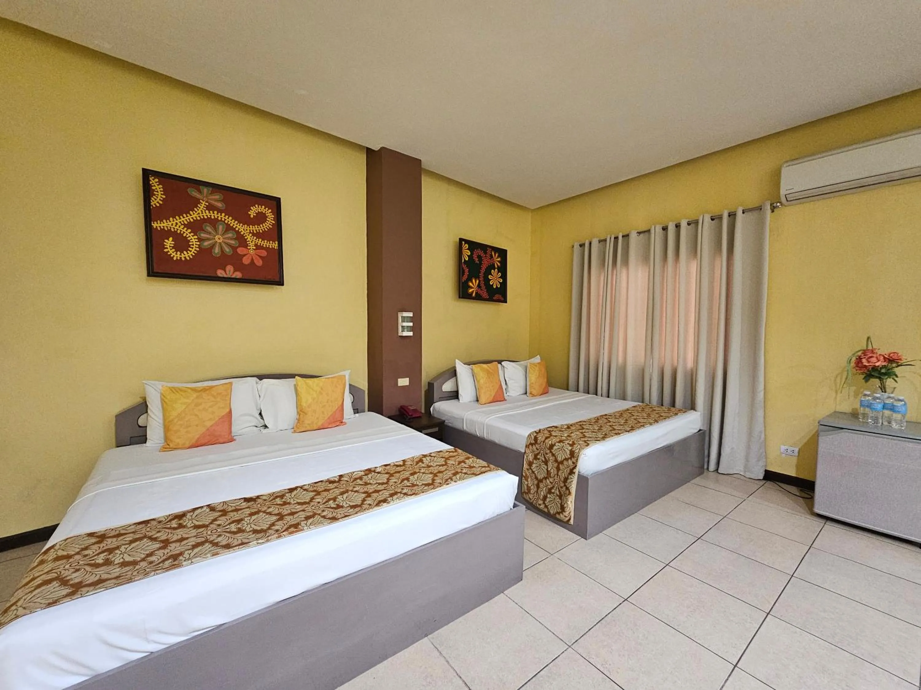 Bedroom, Bed in Hotel Nicanor