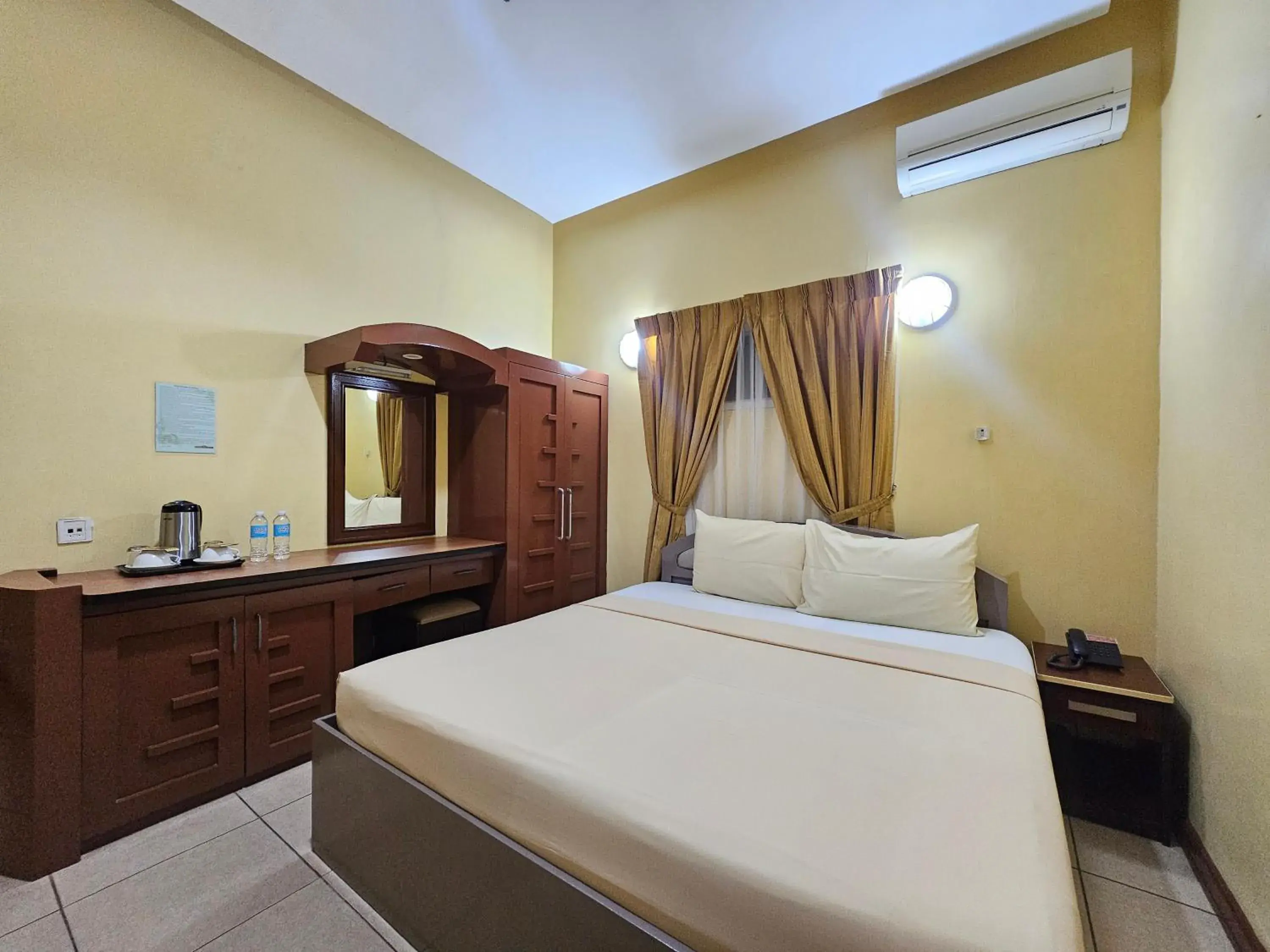 Standard Double Room in Hotel Nicanor Standard Double Room in Hotel Nicanor