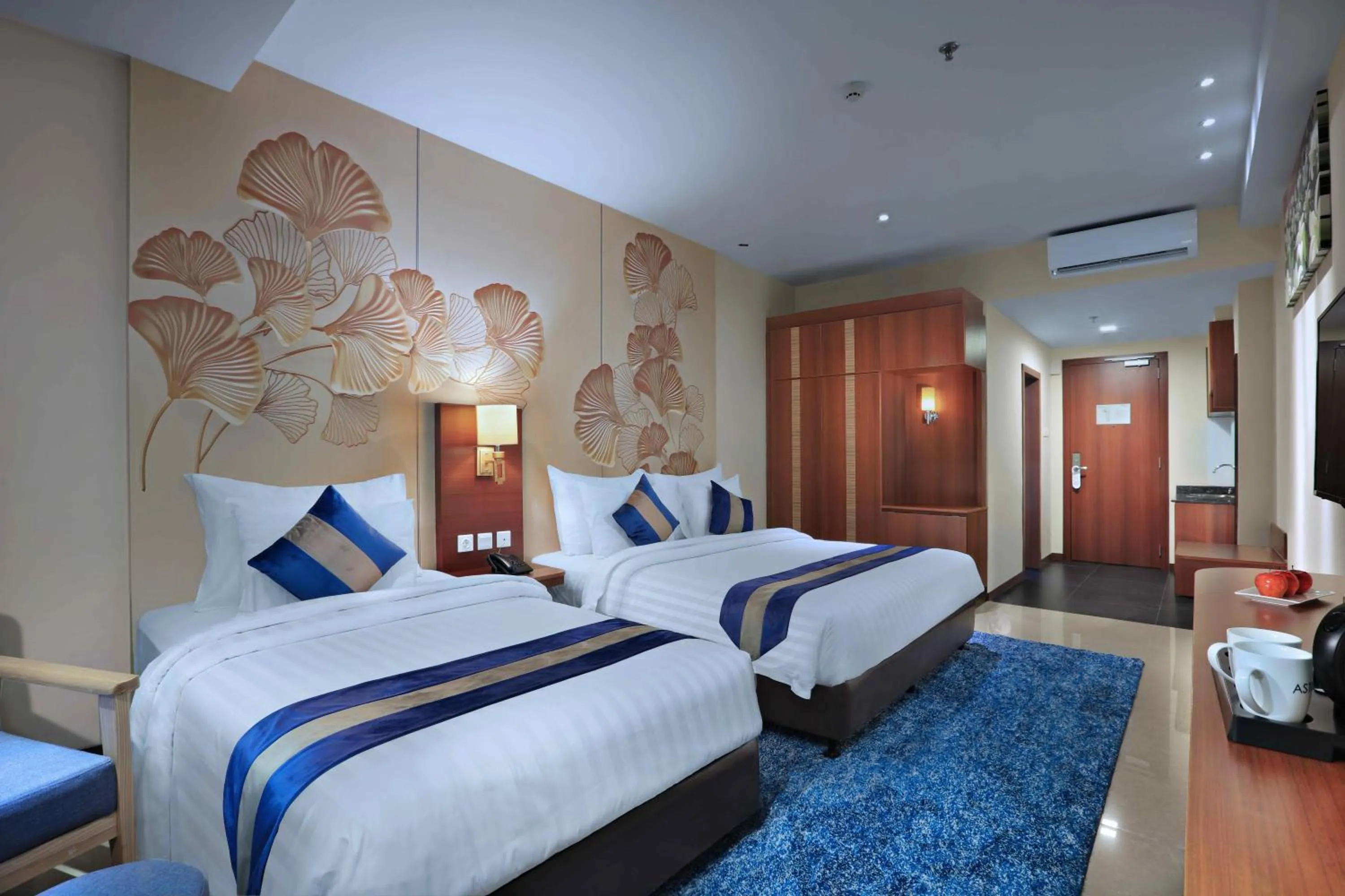 Family, Bed in Aston Inn Gideon Batam