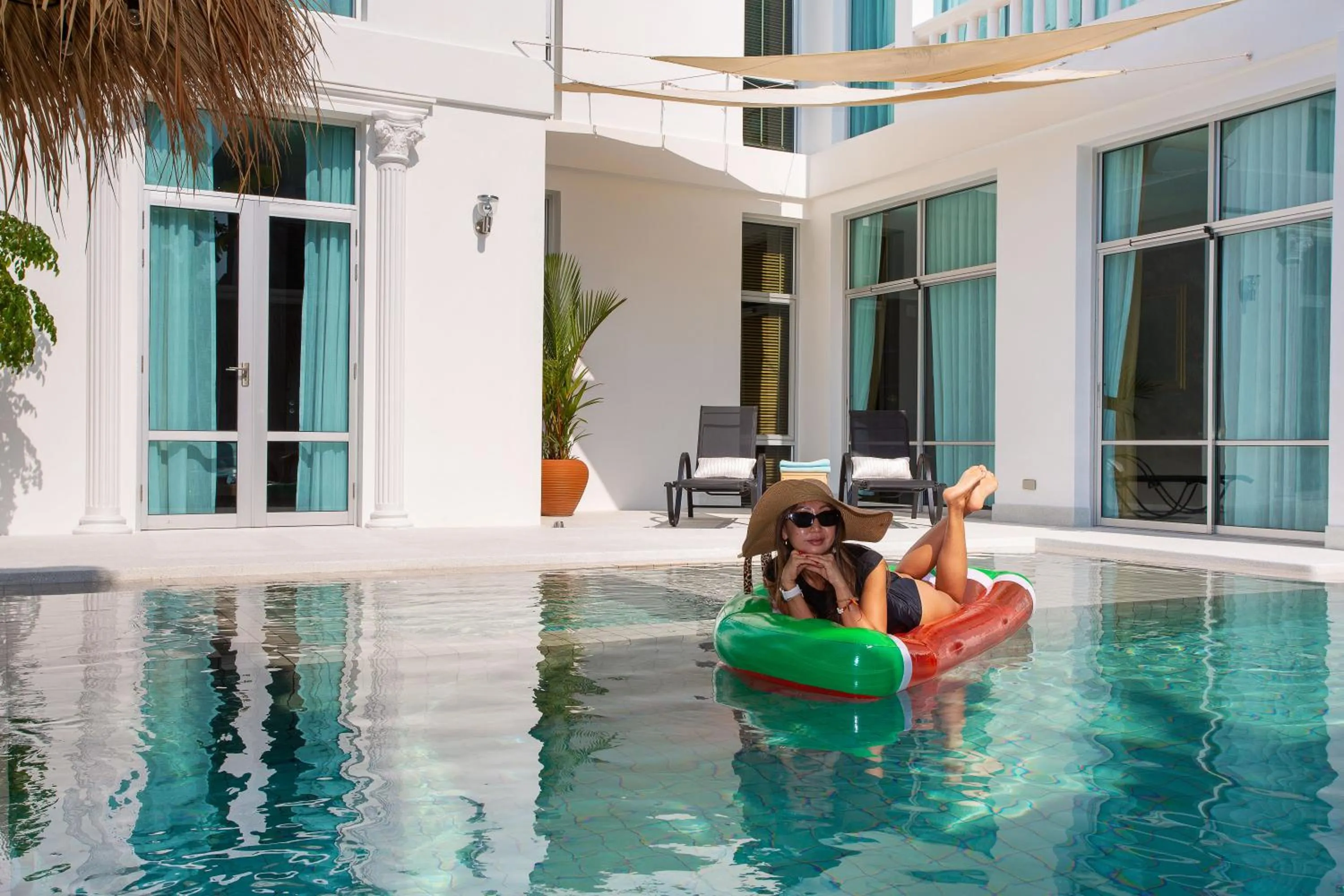 Day in Nagawari Art Maldives BBQ Pattaya Villa