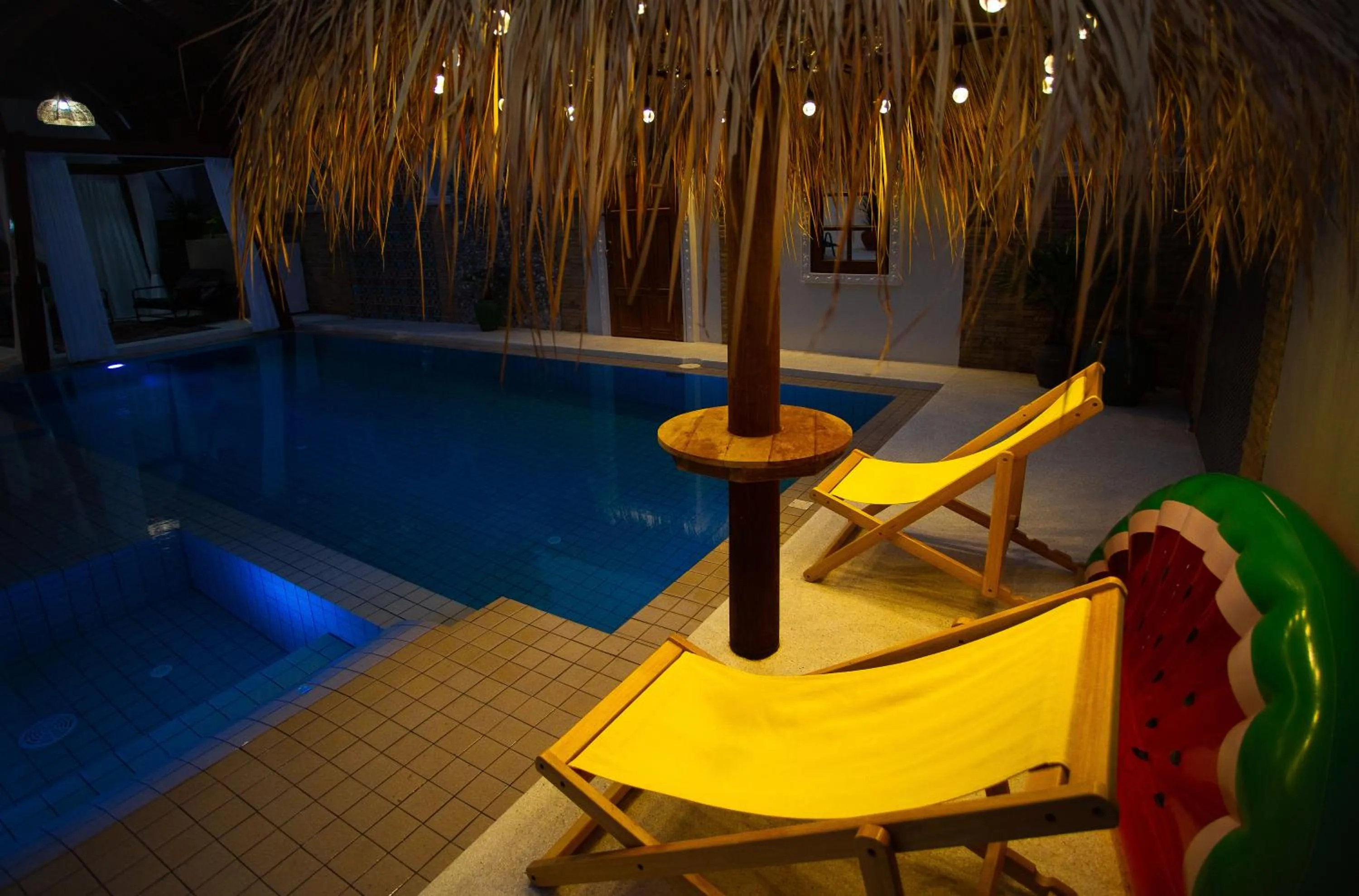 Night in Nagawari Art Maldives BBQ Pattaya Villa