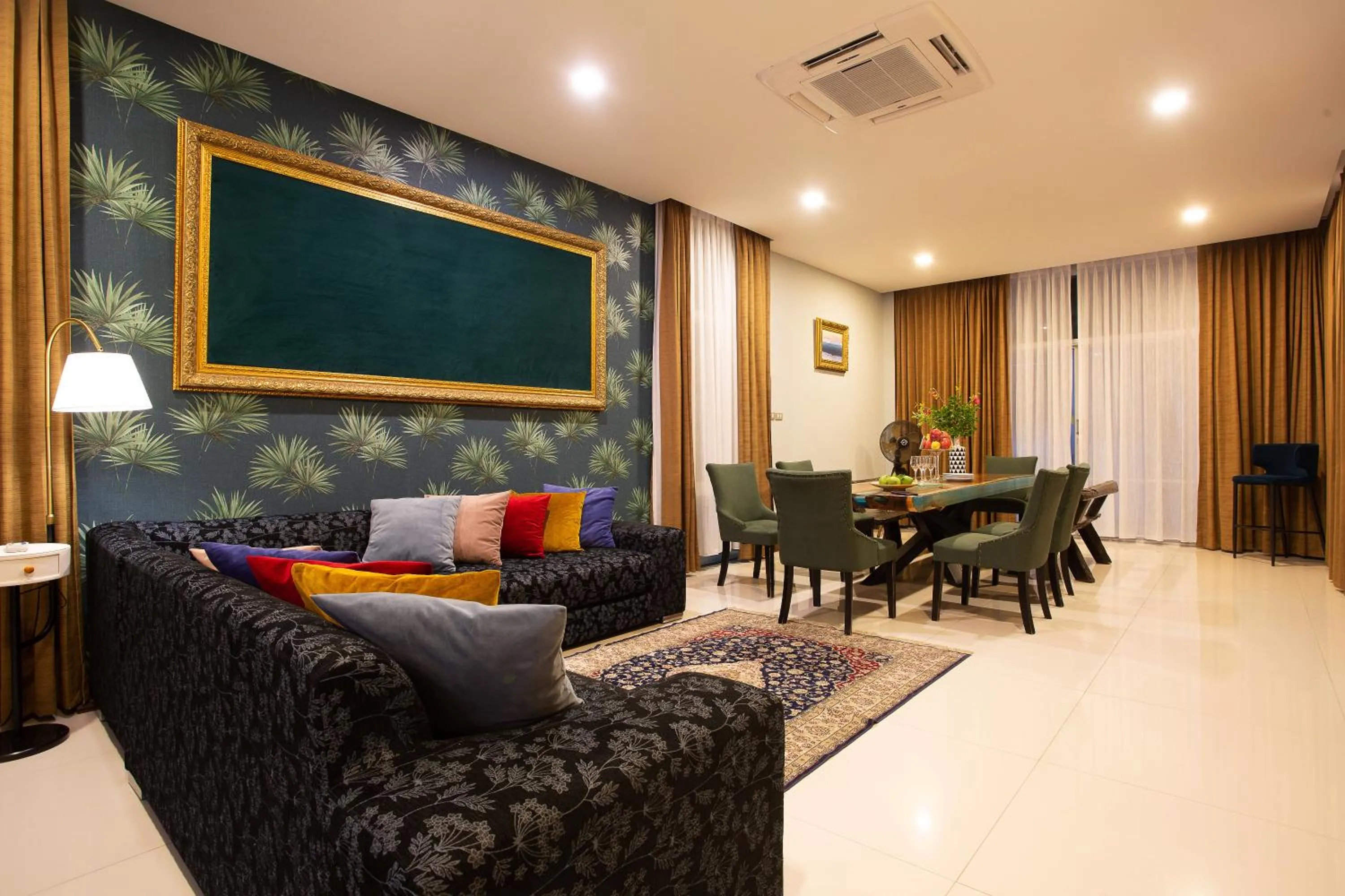 Night in Nagawari Art Maldives BBQ Pattaya Villa