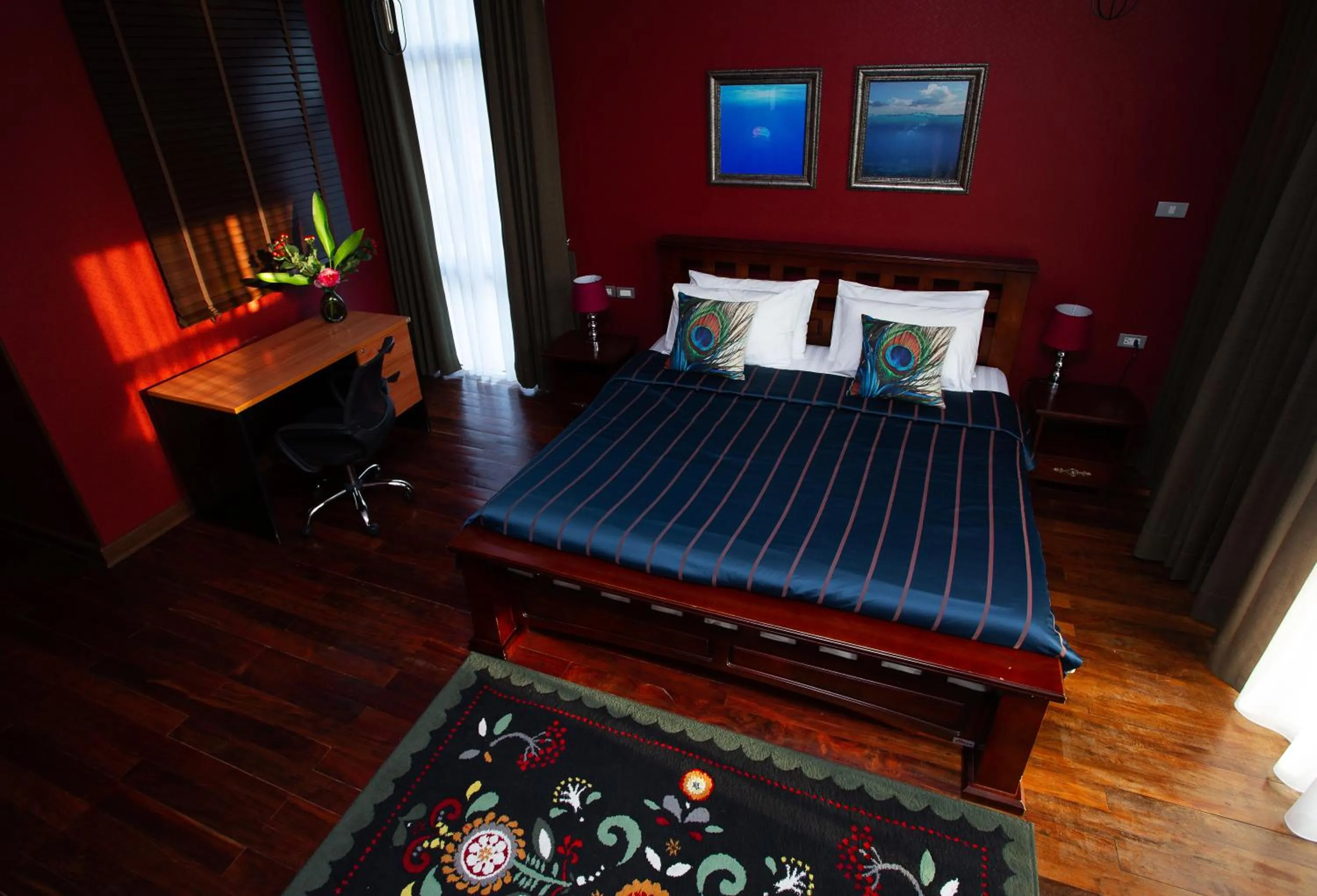 Bed in Nagawari Art Maldives BBQ Pattaya Villa