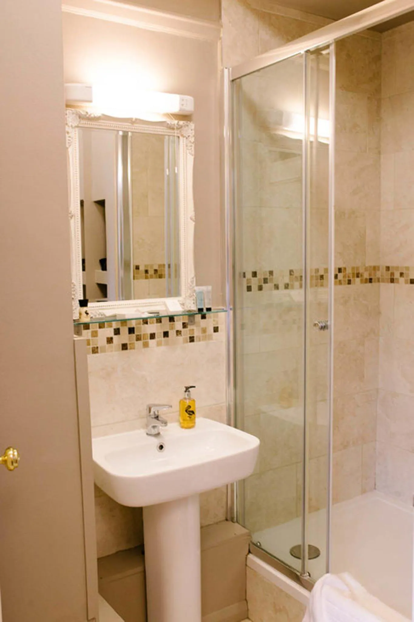 Bathroom in Prince of Wales - Townhouse