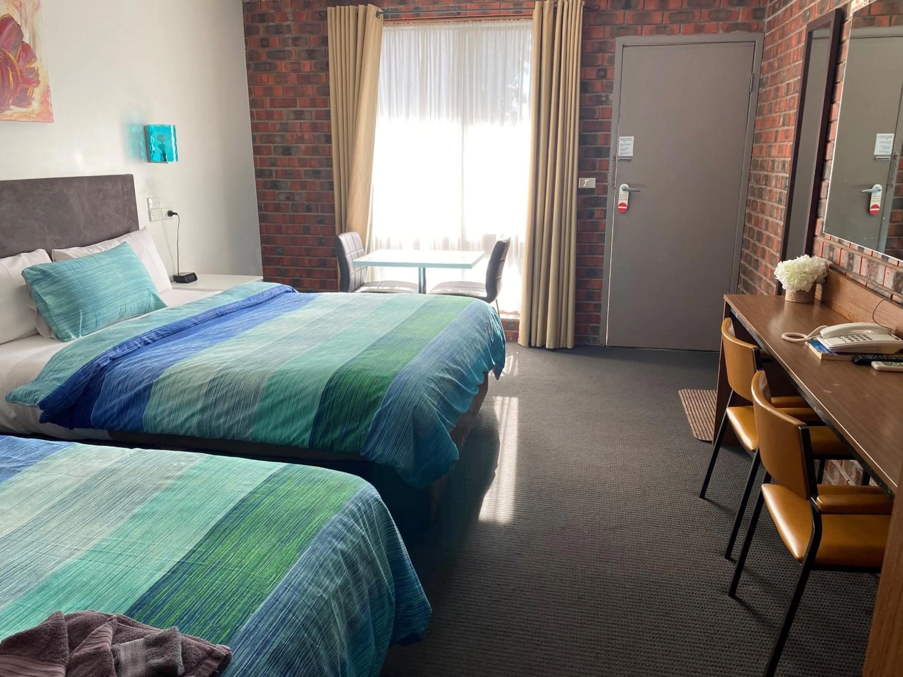 Bed in Zero Inn Motel