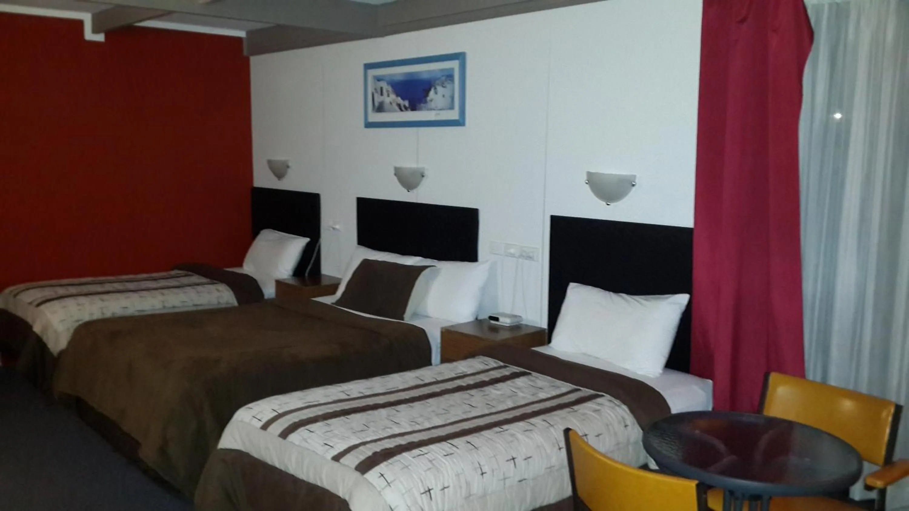 Bedroom, Bed in Zero Inn Motel