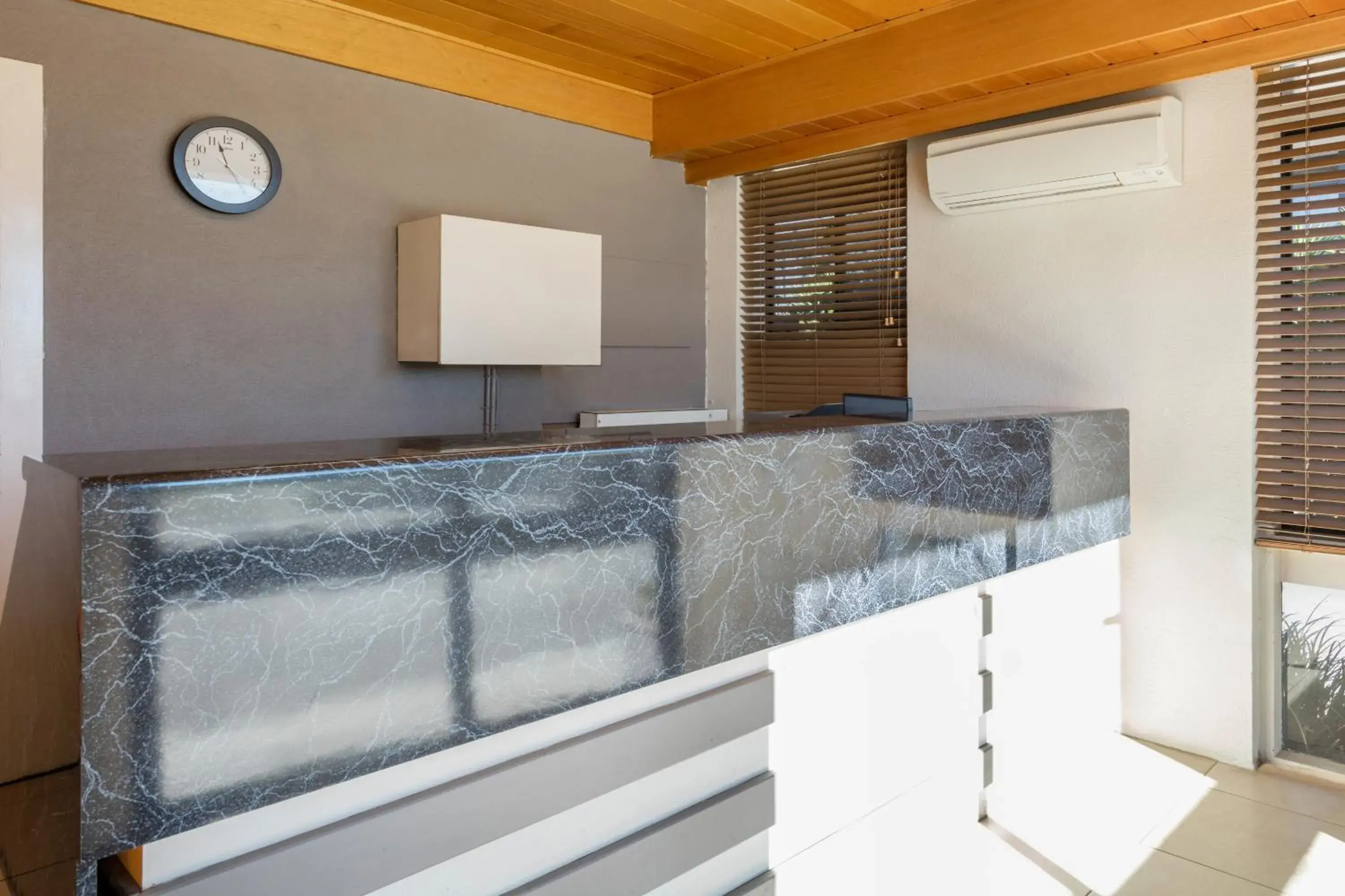 Lobby or reception in Best Western Governor Gipps Motor Inn Lobby or reception in Best Western Governor Gipps Motor Inn