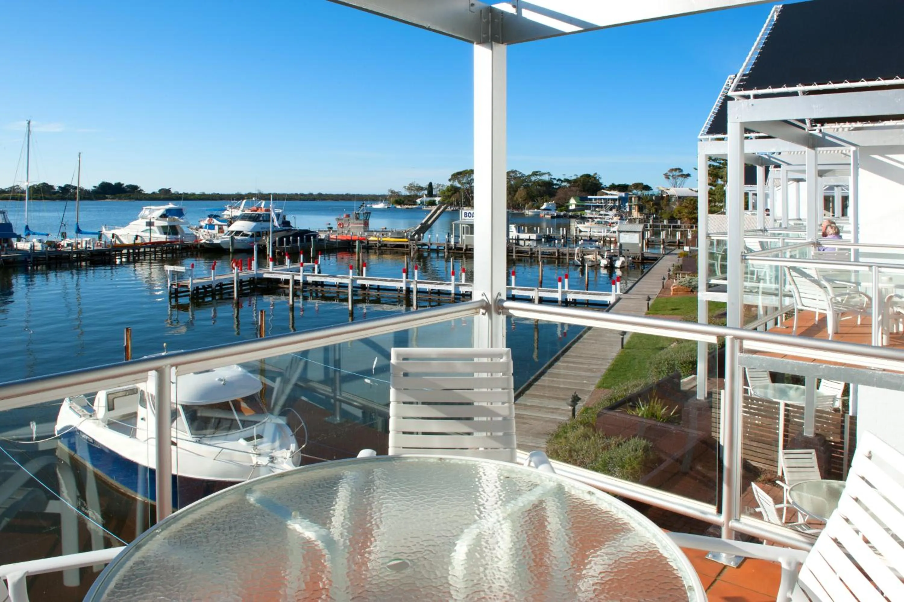 Lake view in The Moorings at Metung