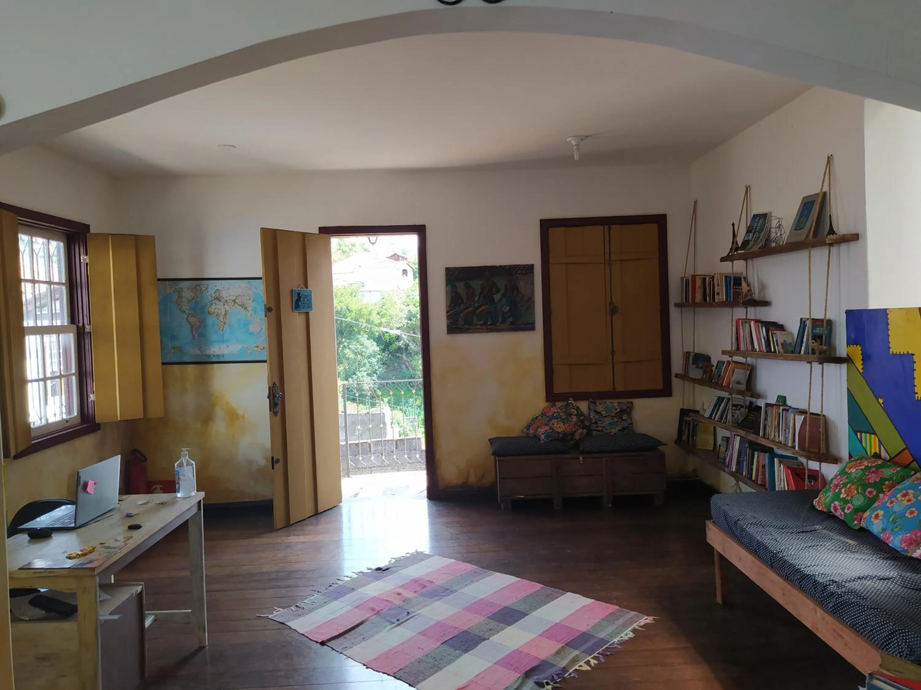 Living room in Trilhas de Minas Hostel Camping