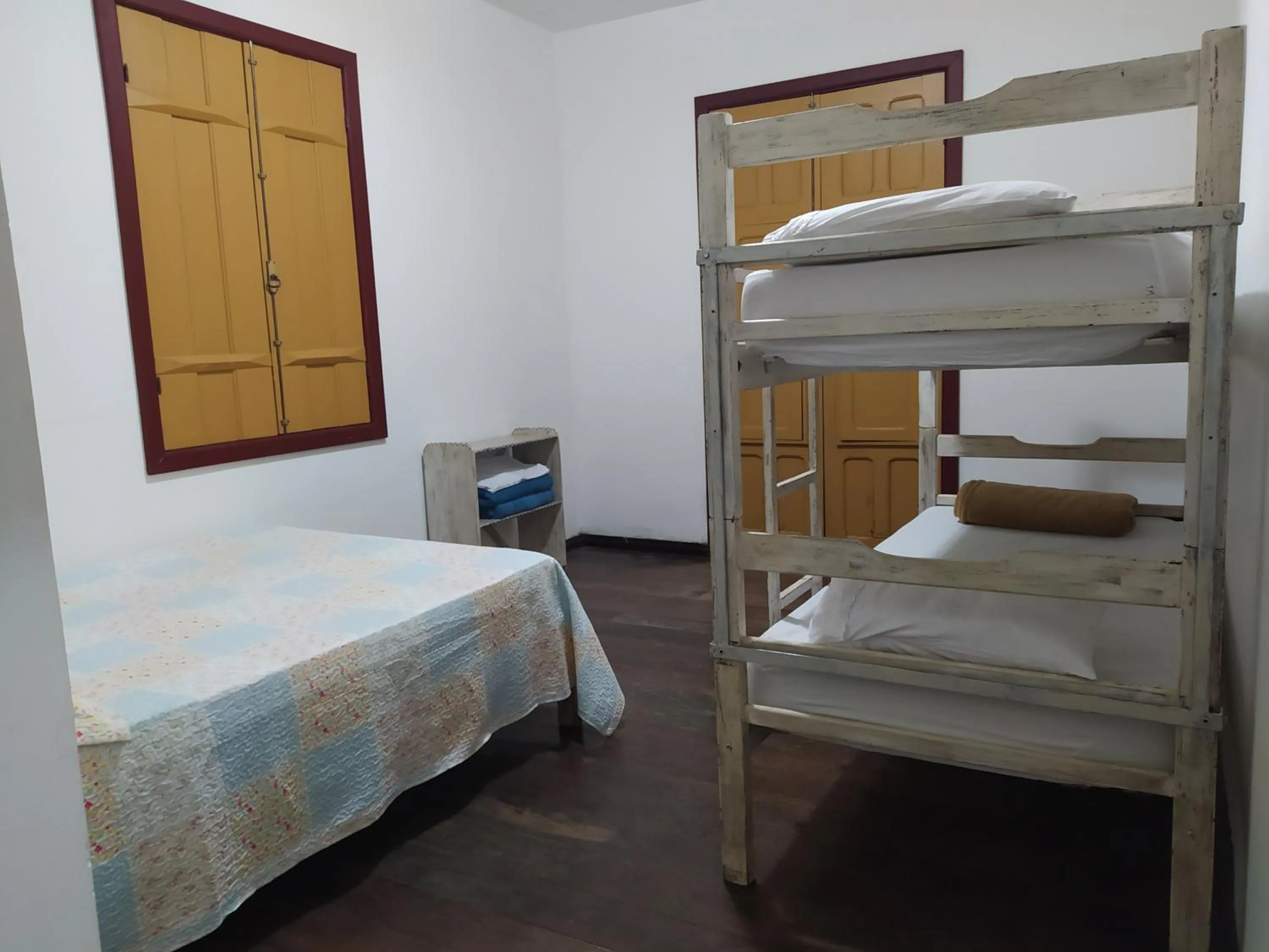 Photo of the whole room, Bed in Trilhas de Minas Hostel Camping