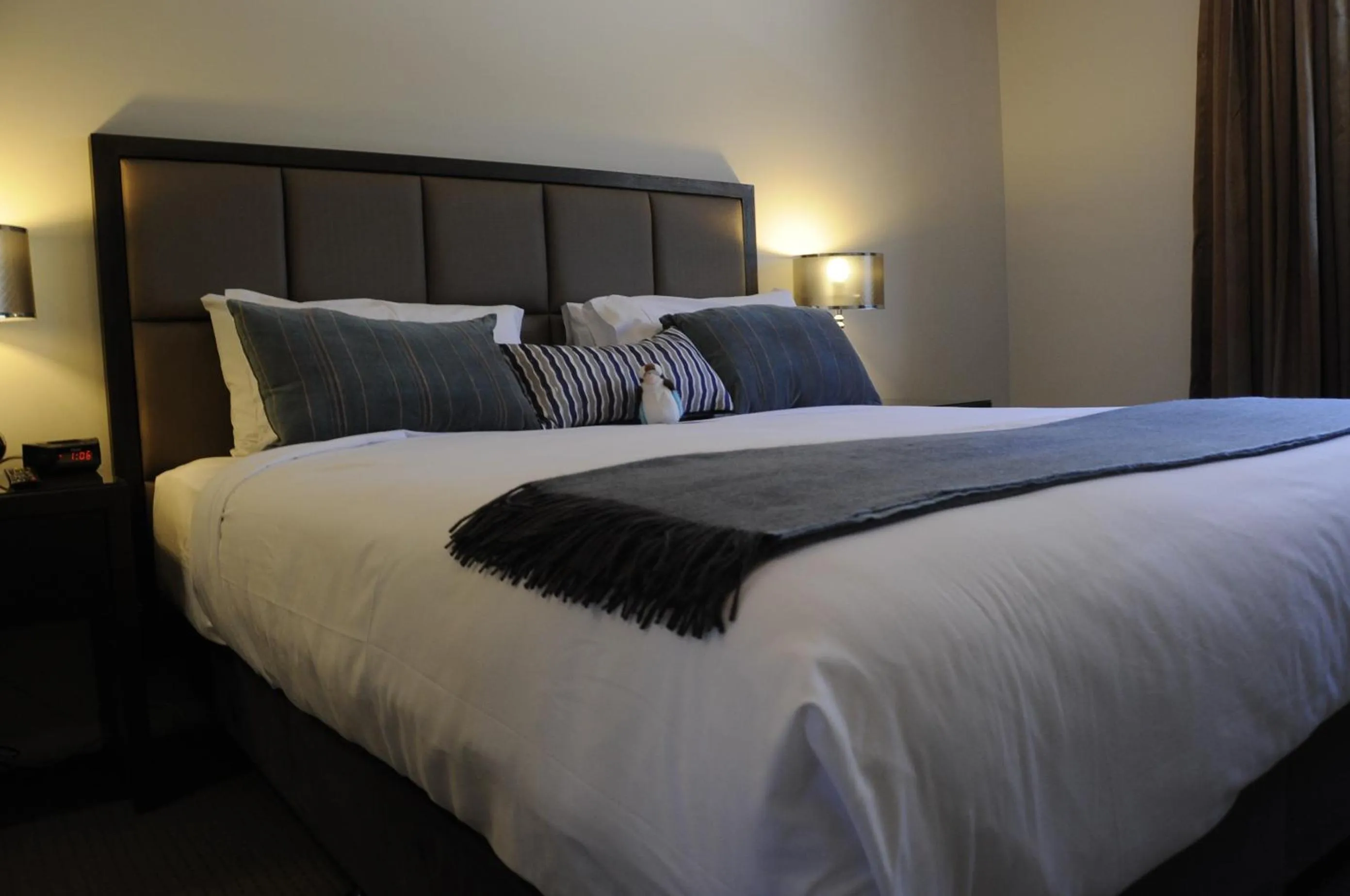 Bed in Riverside Oaks Golf Resort