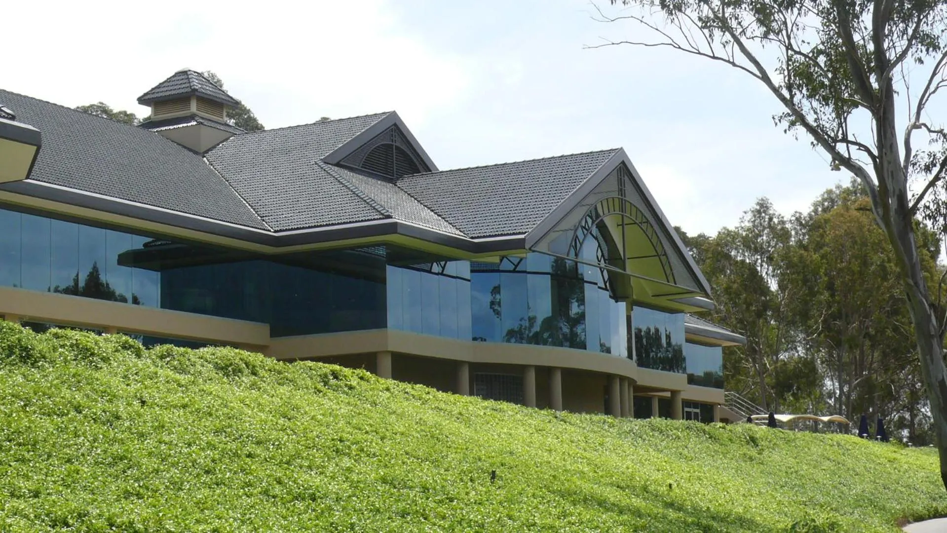 Property building in Riverside Oaks Golf Resort