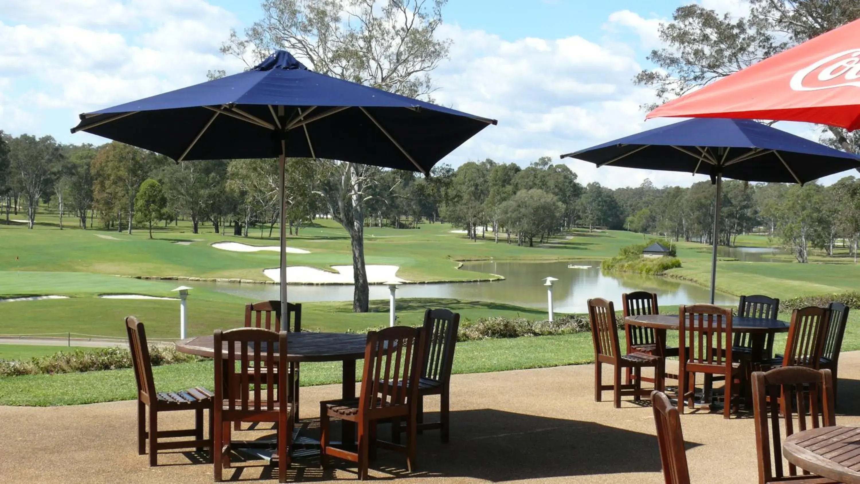 Restaurant/places to eat in Riverside Oaks Golf Resort Restaurant/places to eat in Riverside Oaks Golf Resort