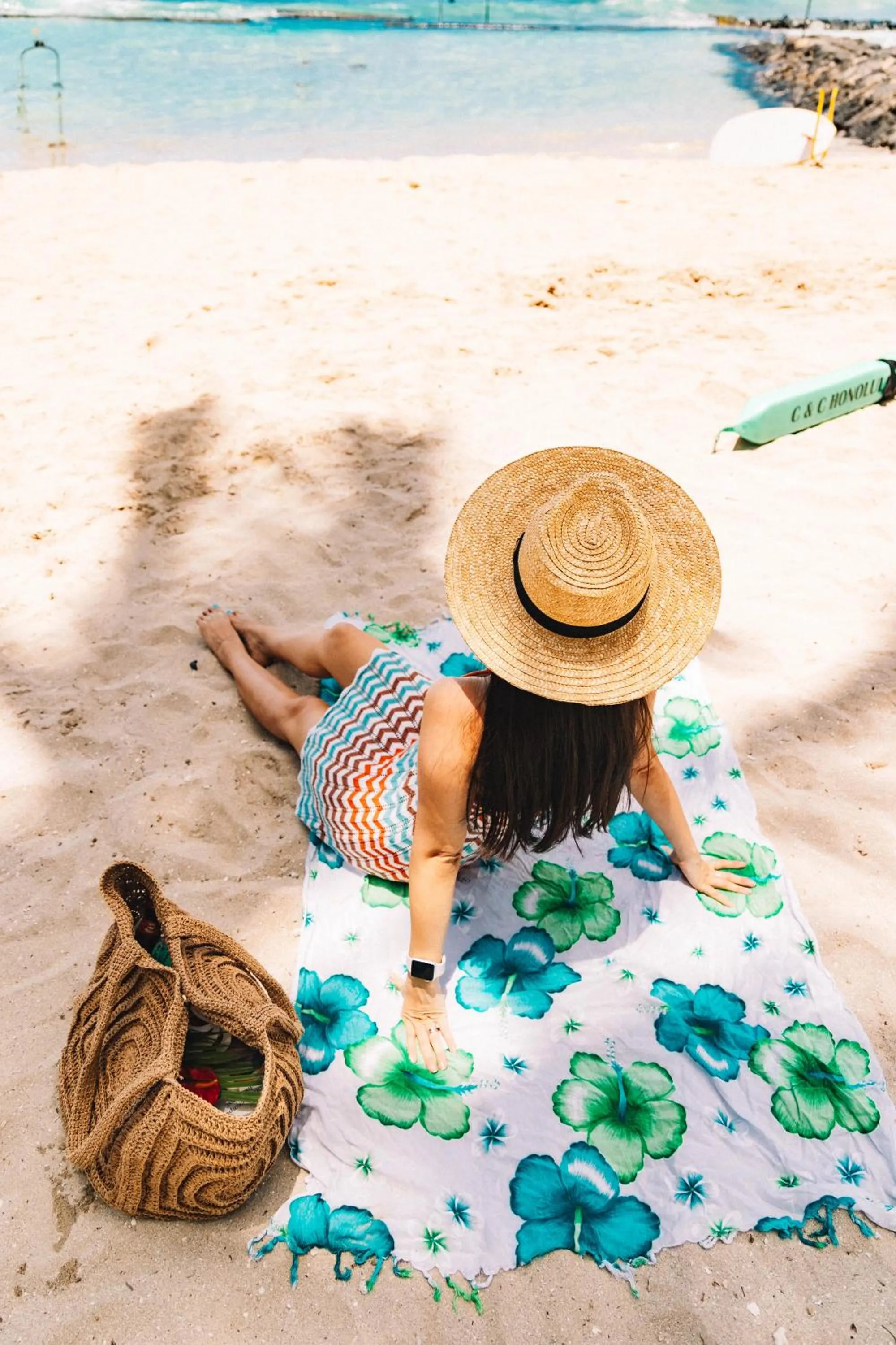 Beach in Fabulous Diamond Head & Ocean View Condo with Free Parking