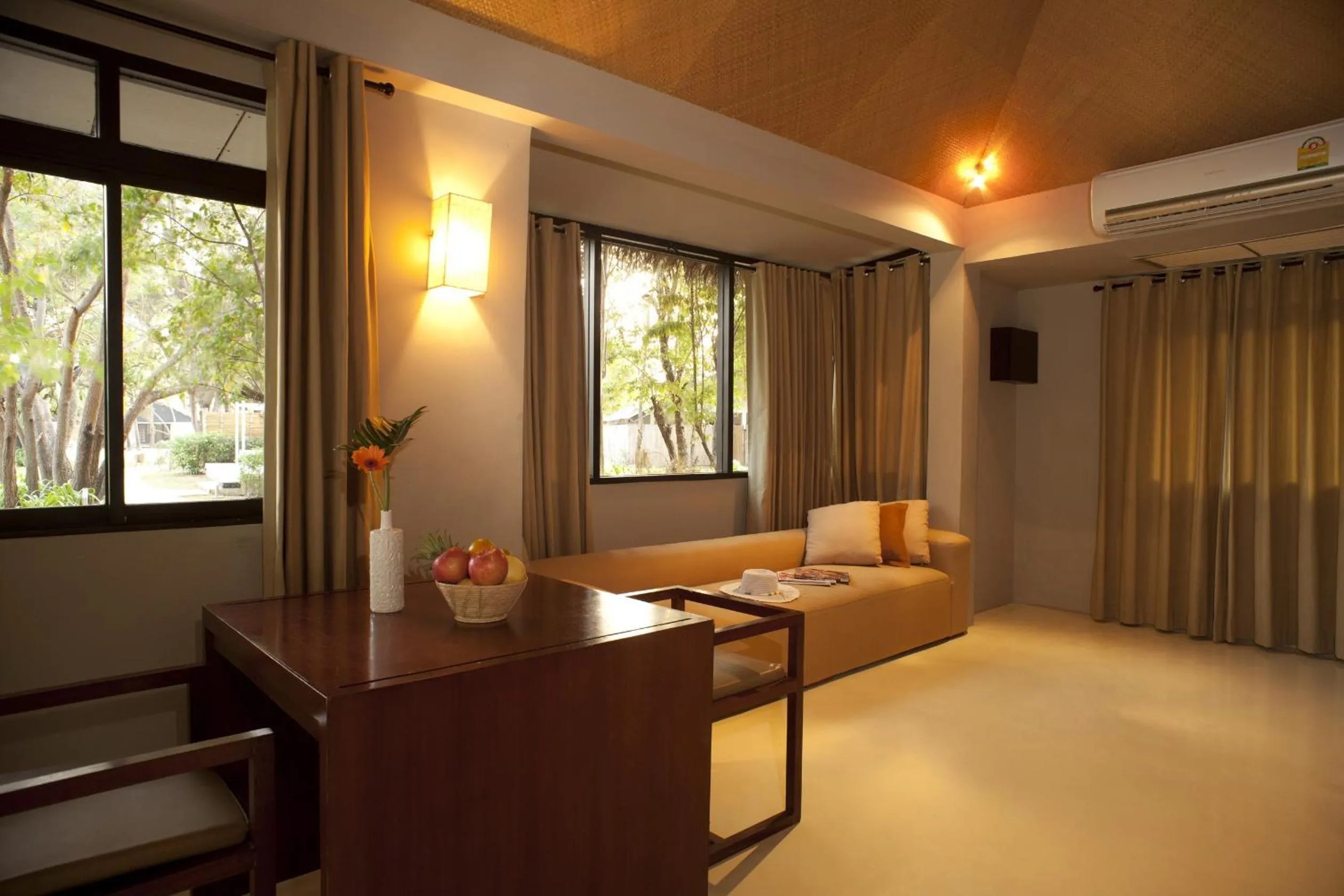 Hansar Casuarina Cha am