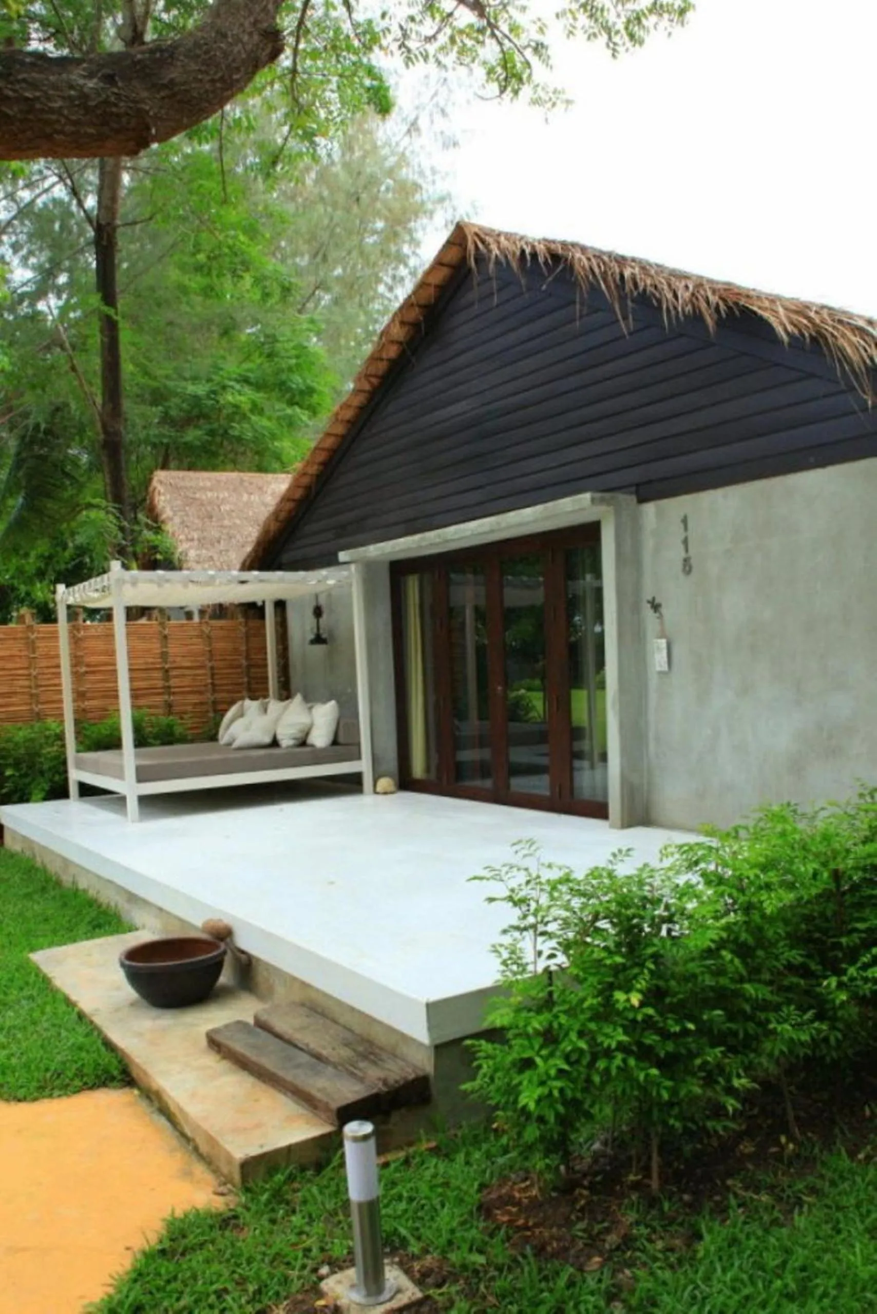 Hansar Casuarina Cha am