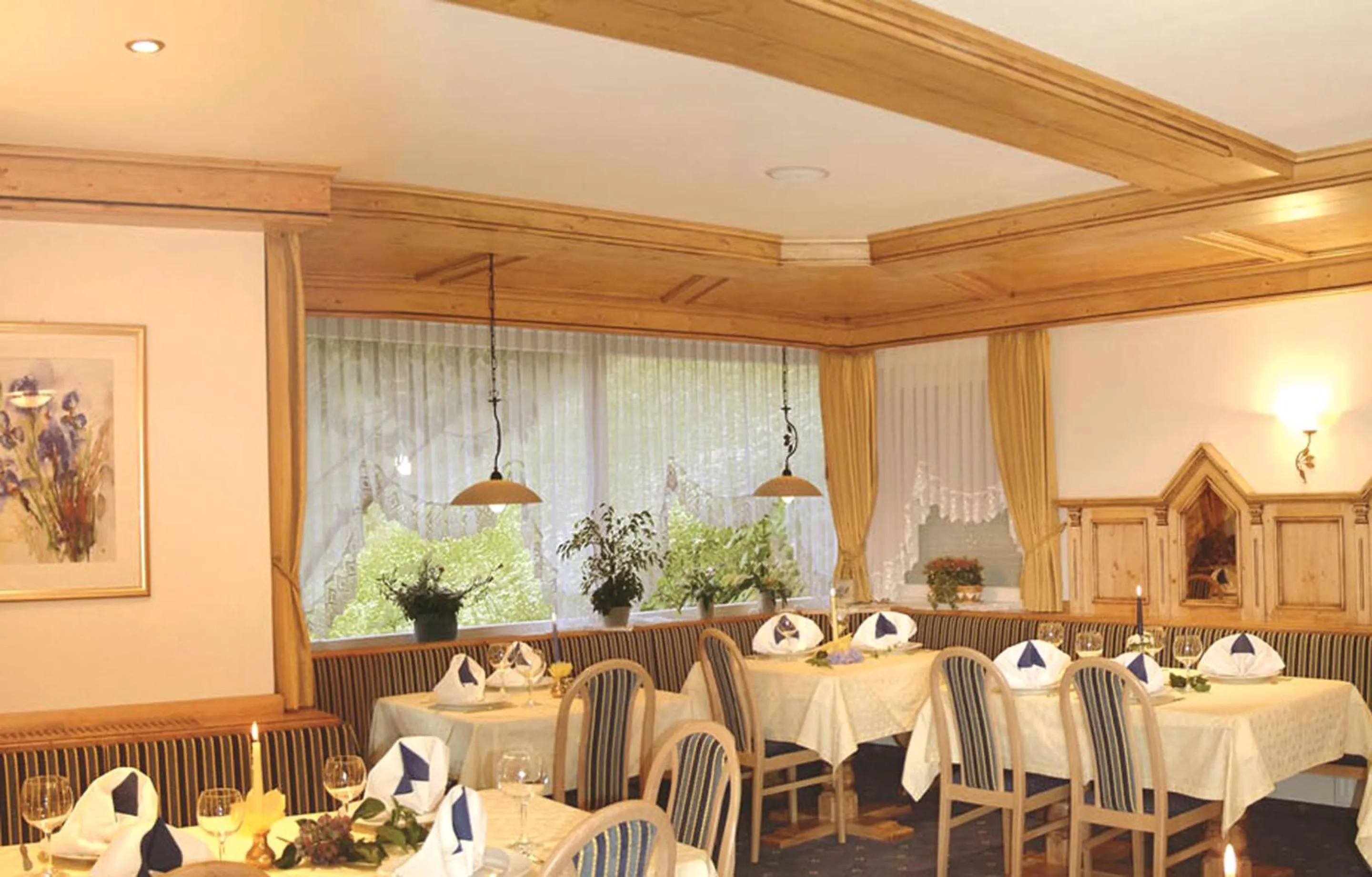 Restaurant/places to eat in Appartements Verdinserhöhe