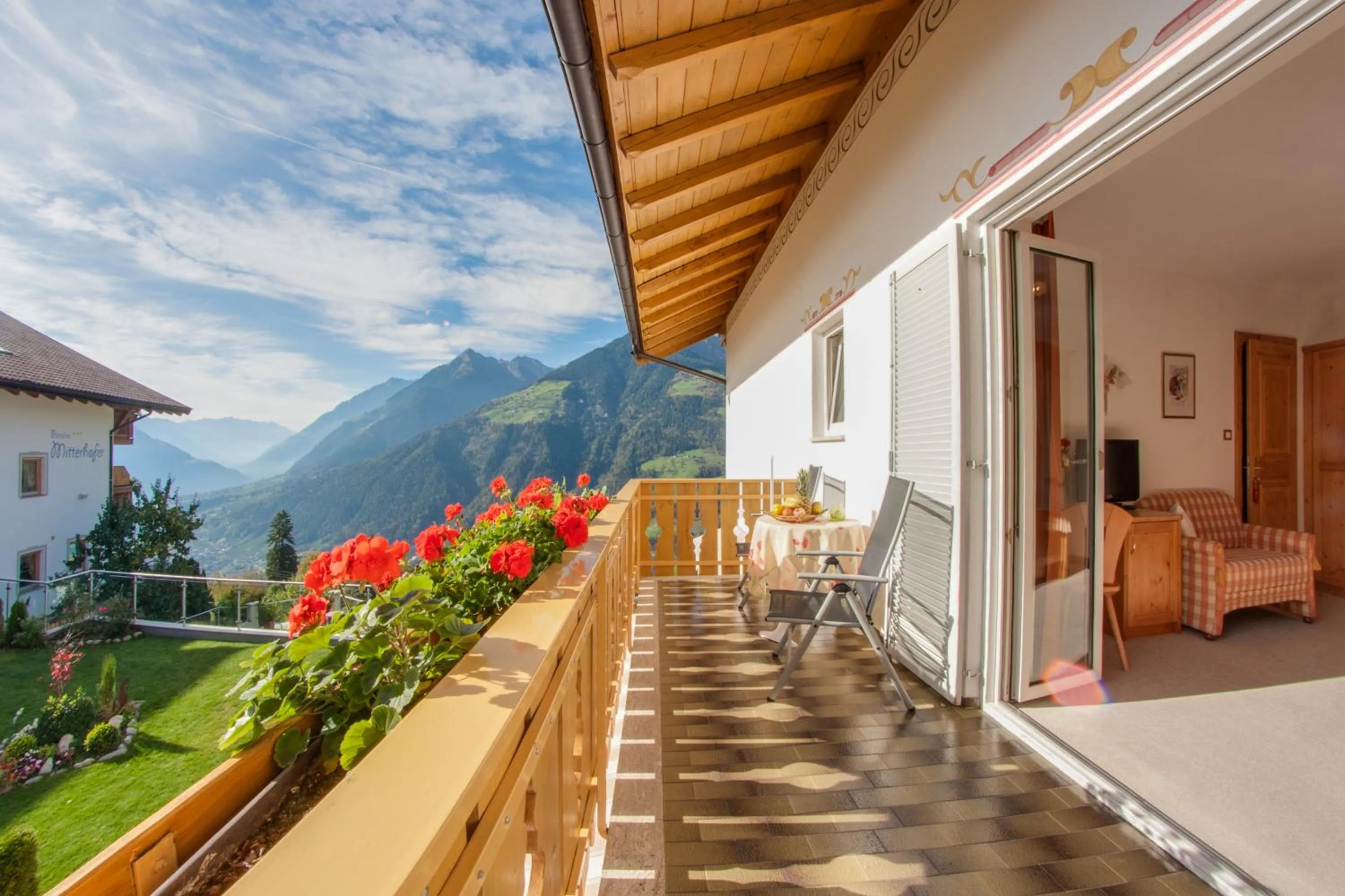 Garden view in Appartements Verdinserhöhe