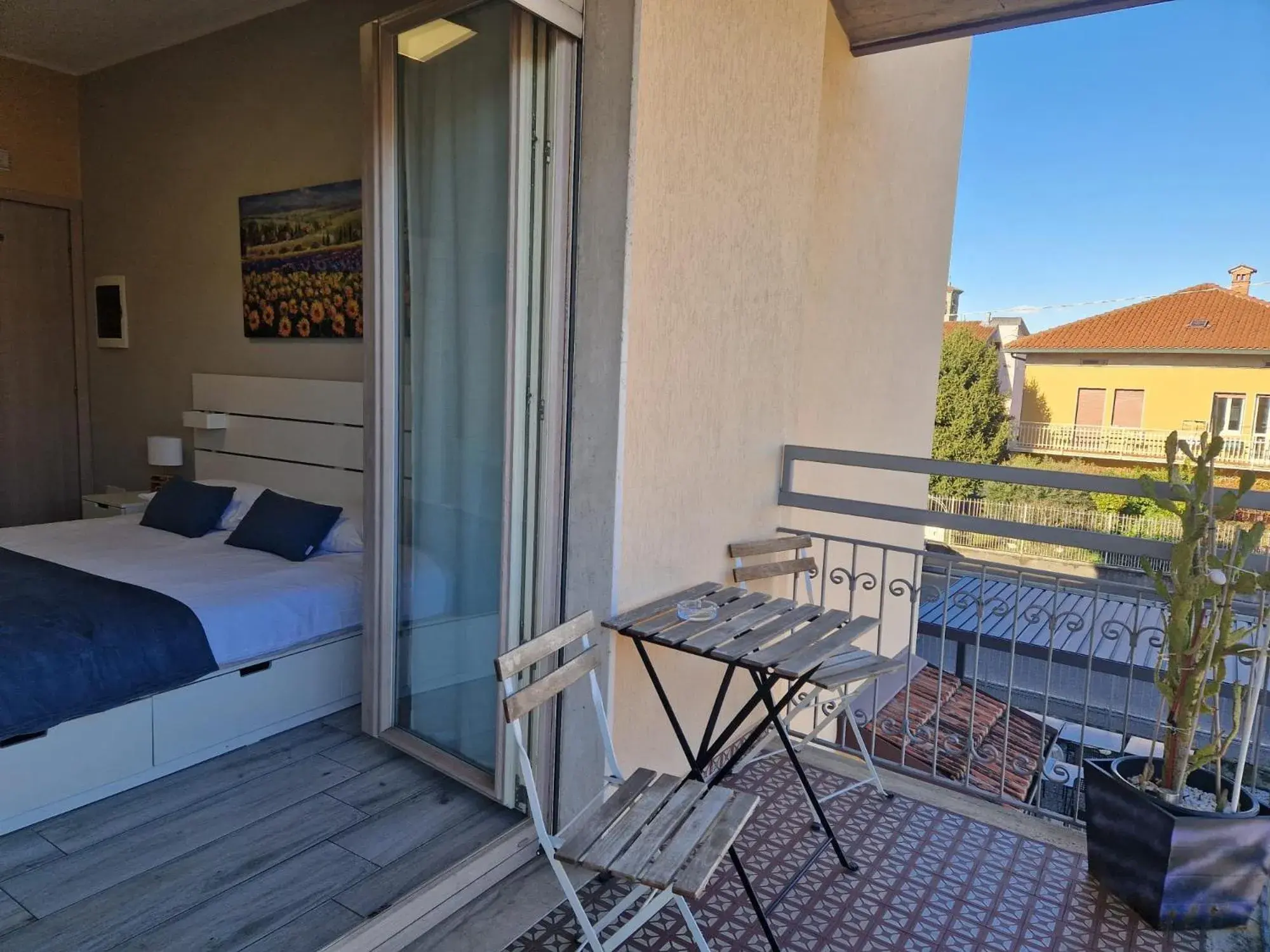 View (from property/room), Bed in BGY Airport House Grassobbio View (from property/room), Bed in BGY Airport House Grassobbio