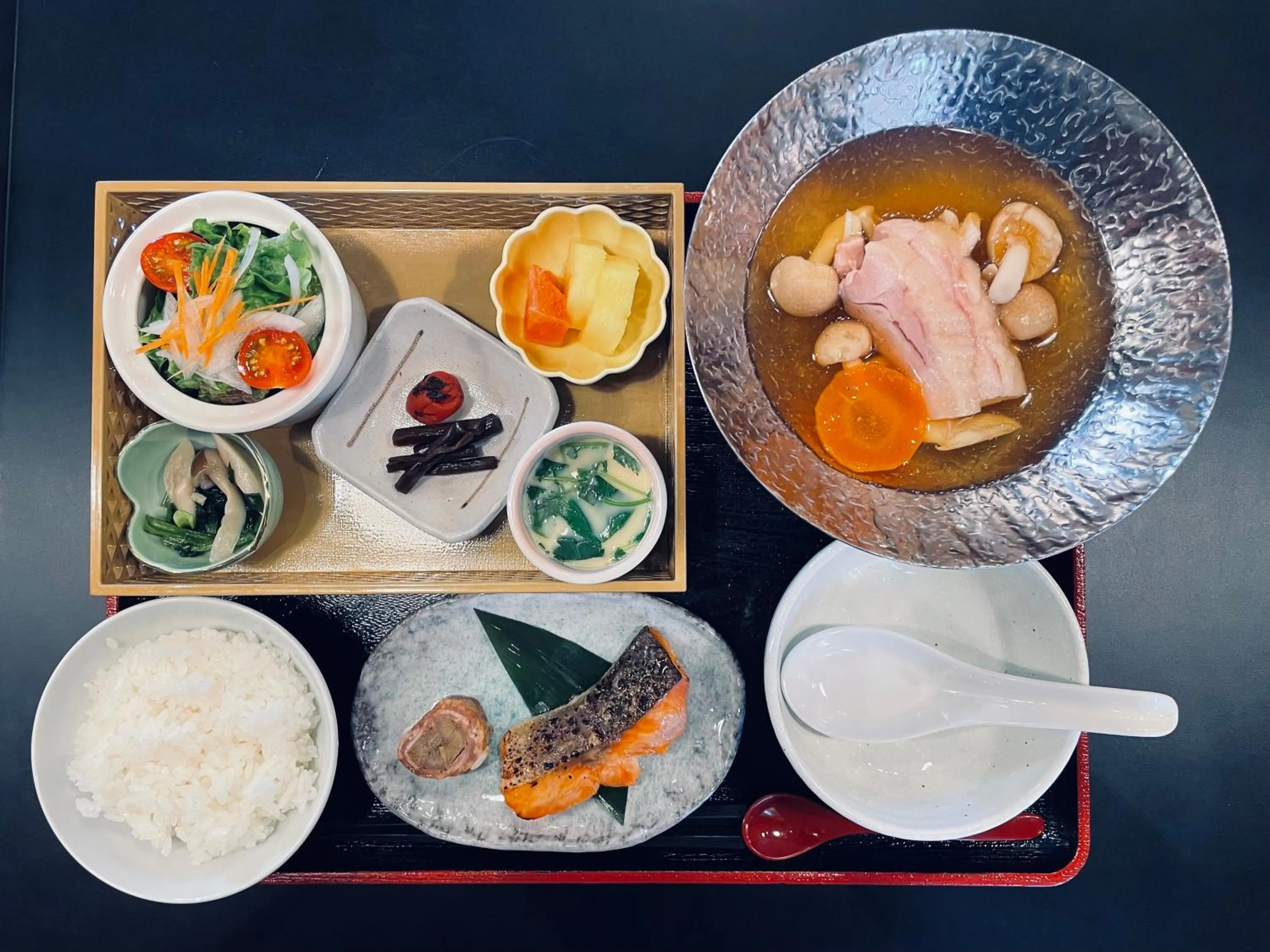 HOTEL KARUIZAWA CROSS