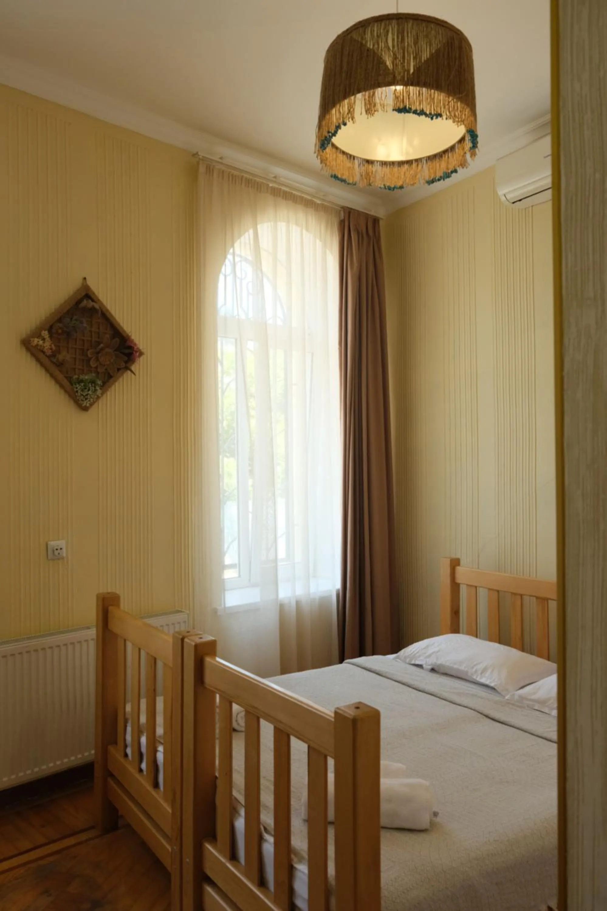 Bedroom, Bed in Hotel 1870