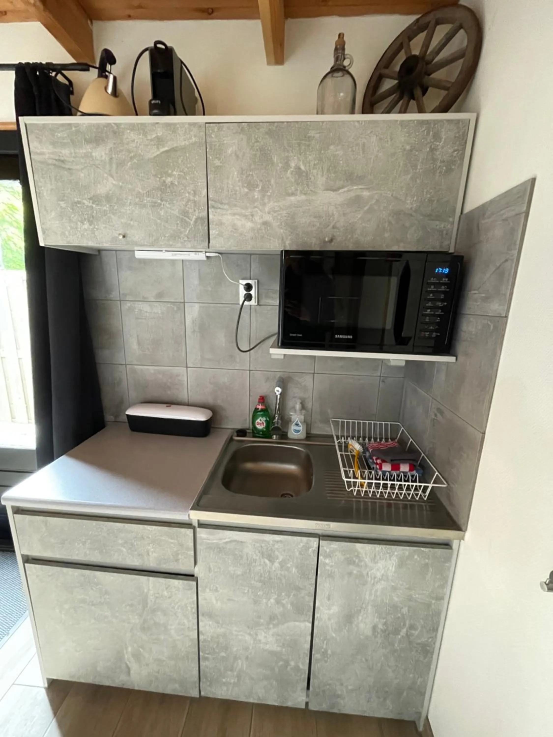 kitchen in Bed & Bike Gasthuus Texel