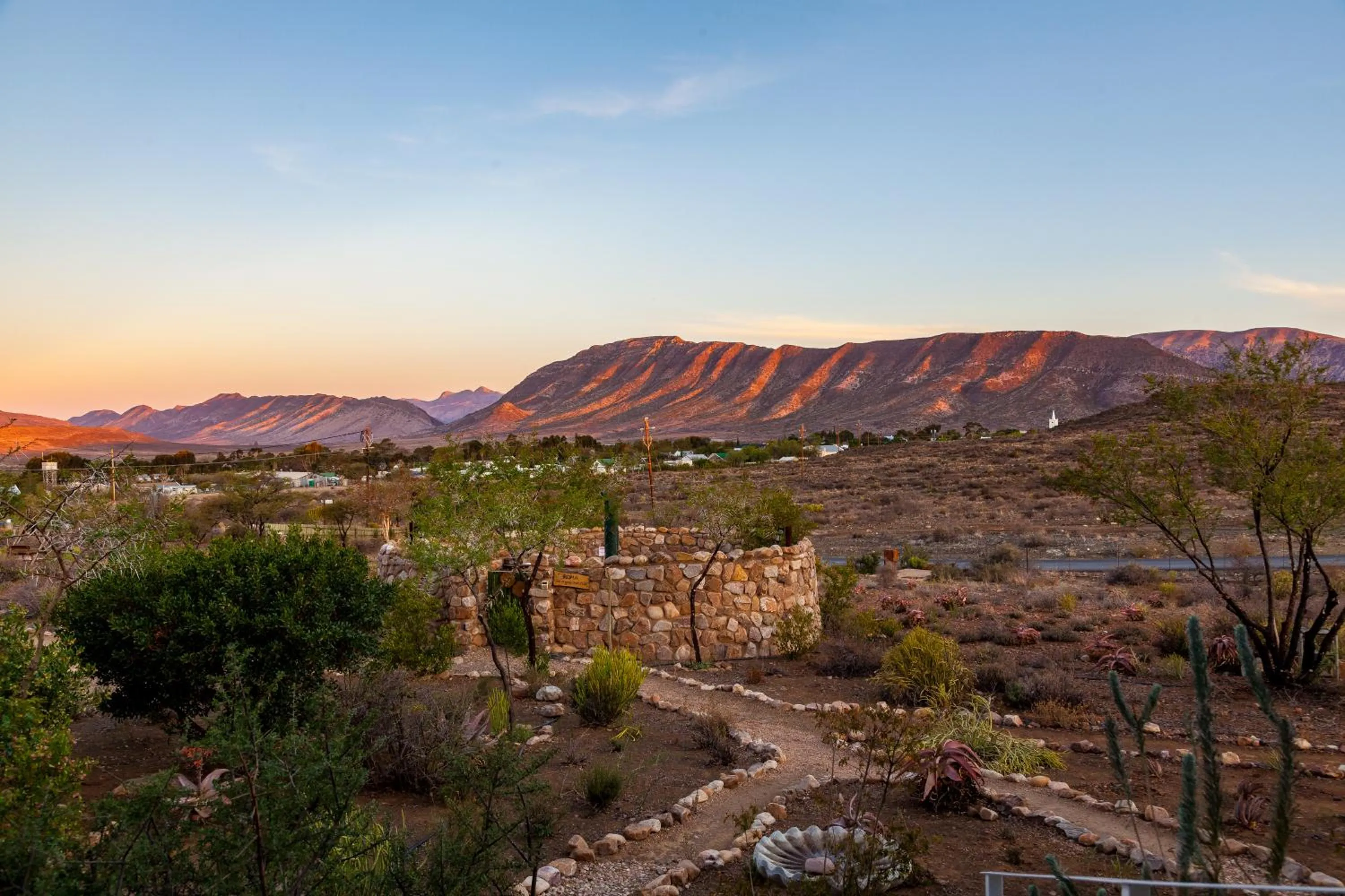 Neighbourhood in Karoo View Cottages