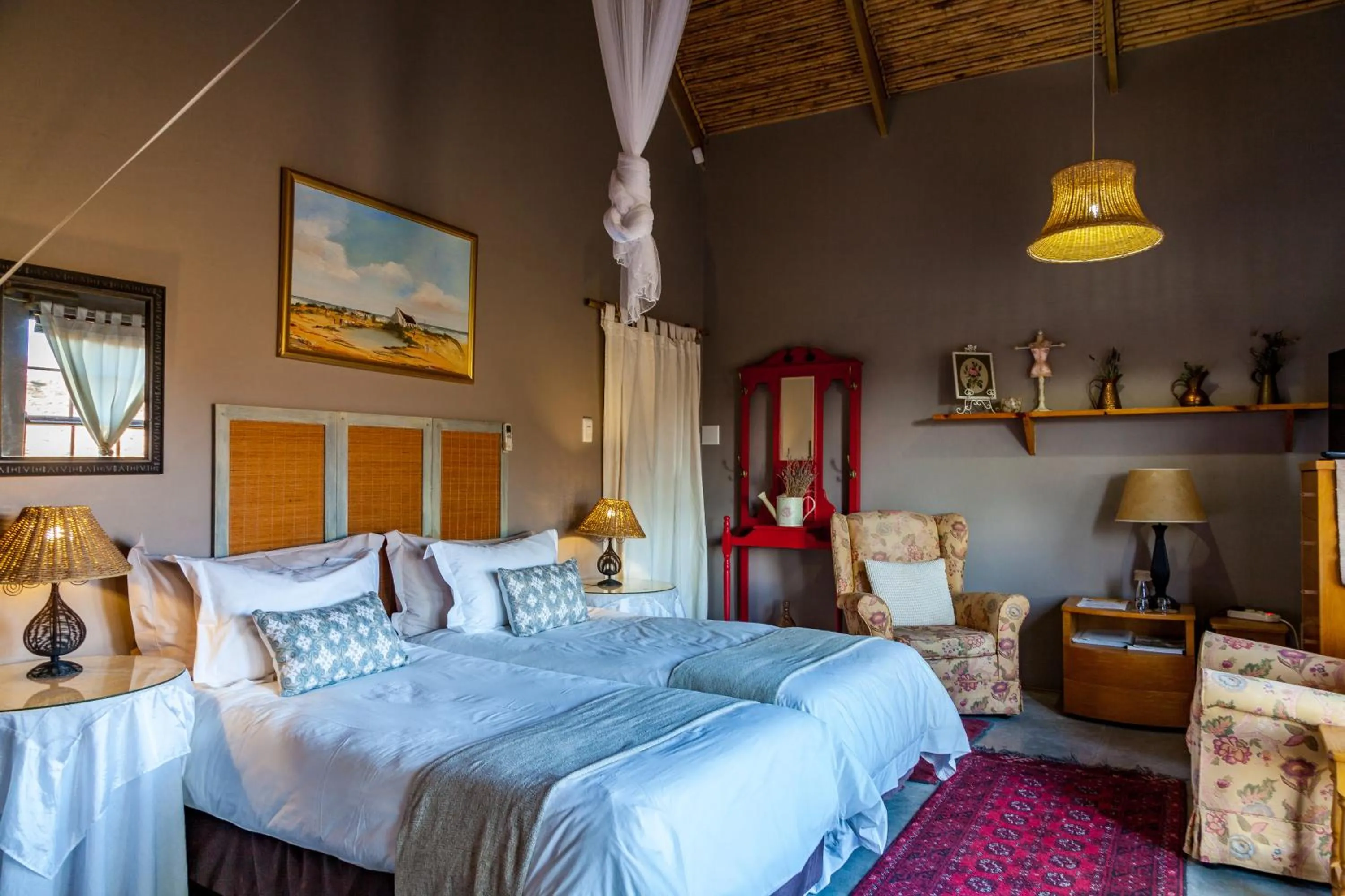 Bed in Karoo View Cottages