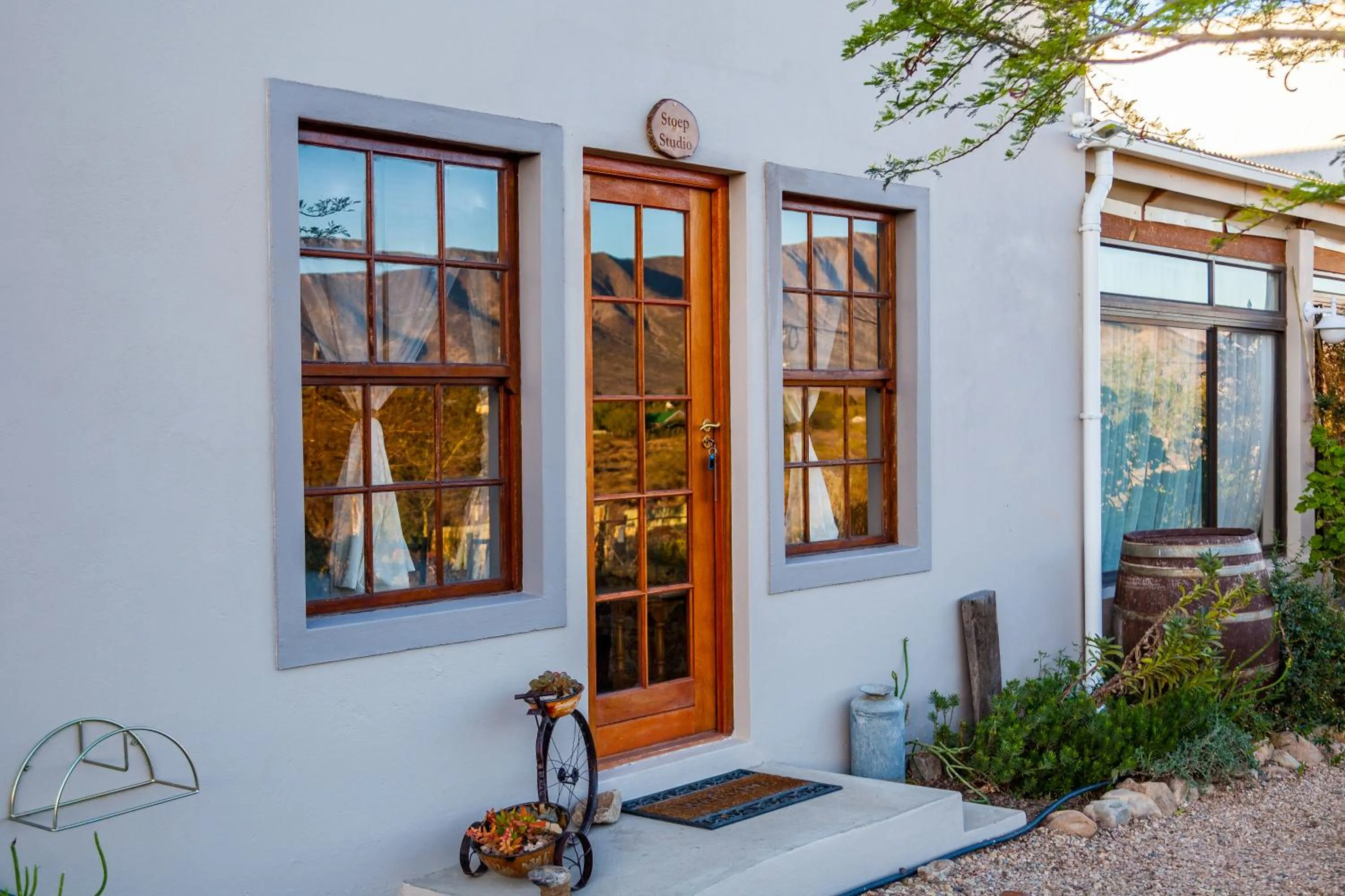 Facade/entrance in Karoo View Cottages