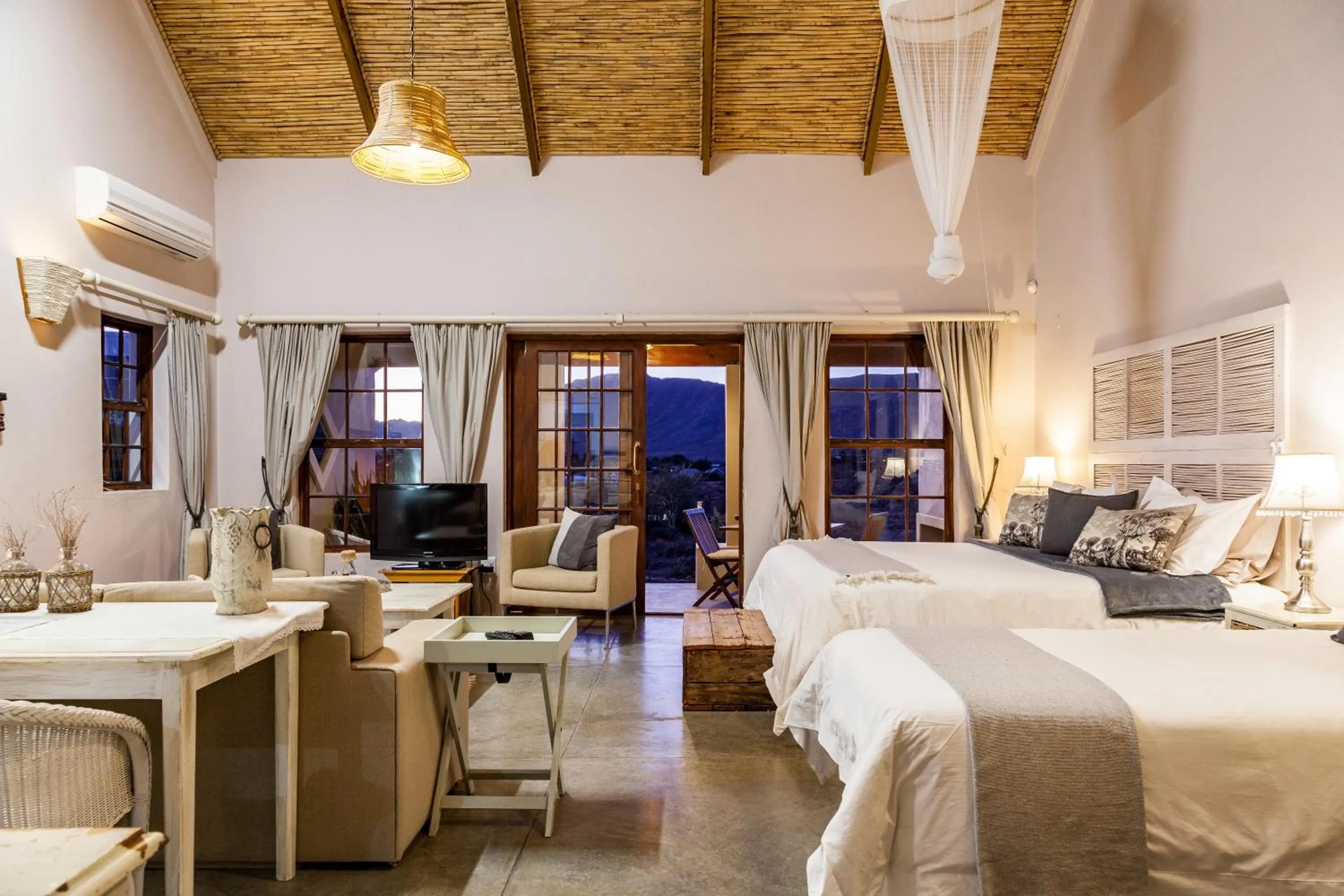 Bed in Karoo View Cottages