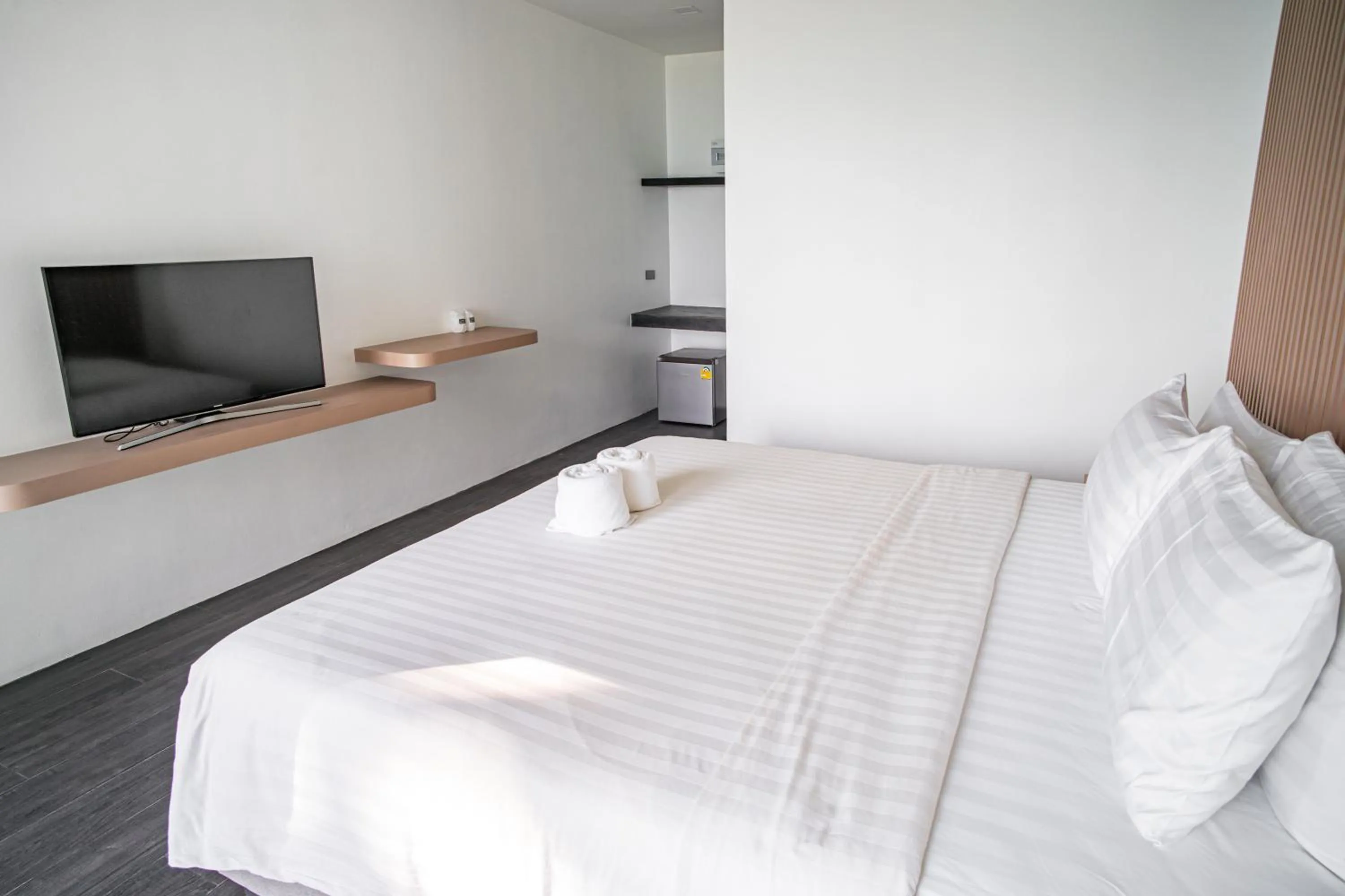 Bed in Pine Bungalow Krabi