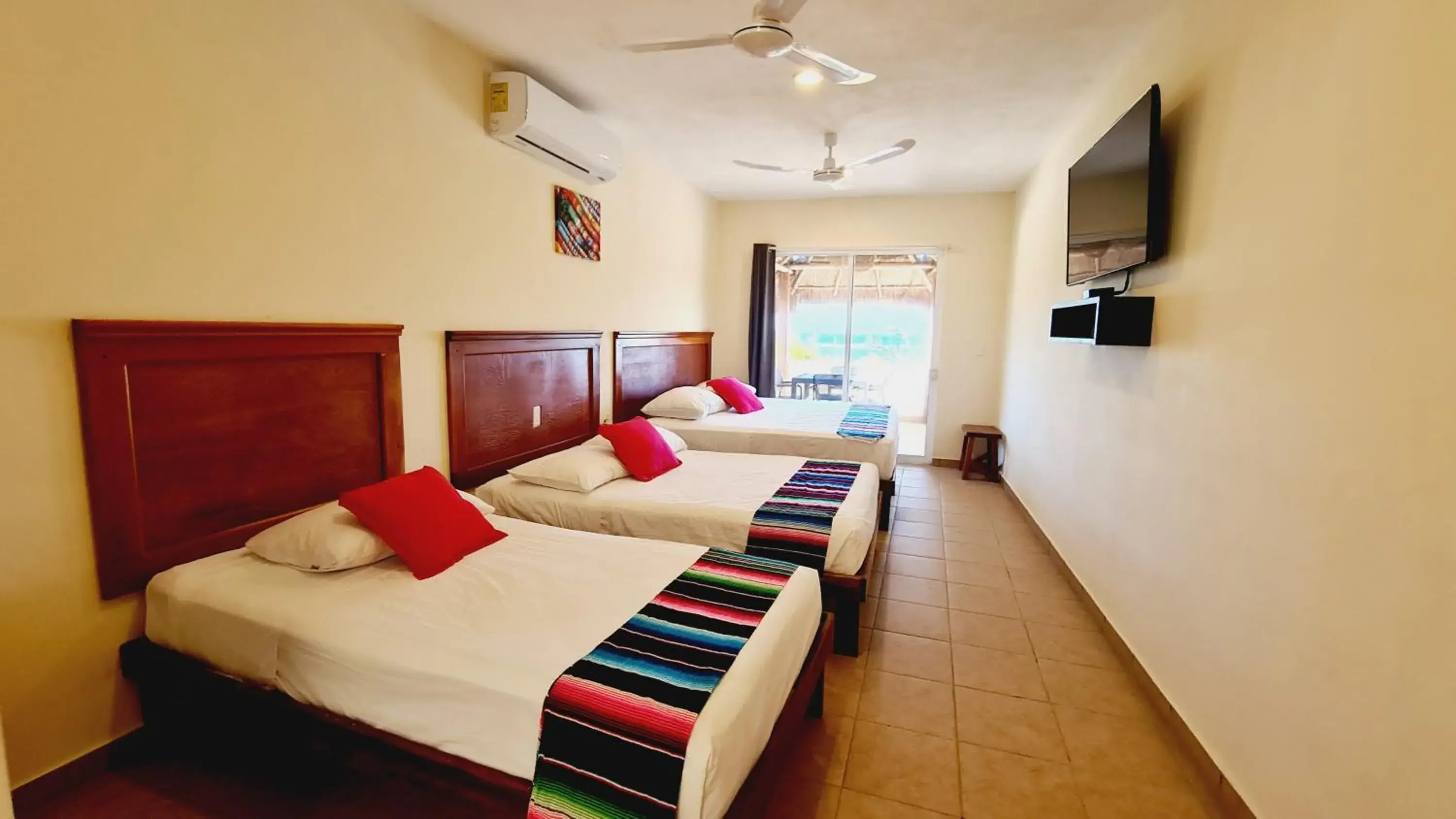 Family Room with Terrace - single occupancy in Hotel Machos Mahahual Family Room with Terrace - single occupancy in Hotel Machos Mahahual
