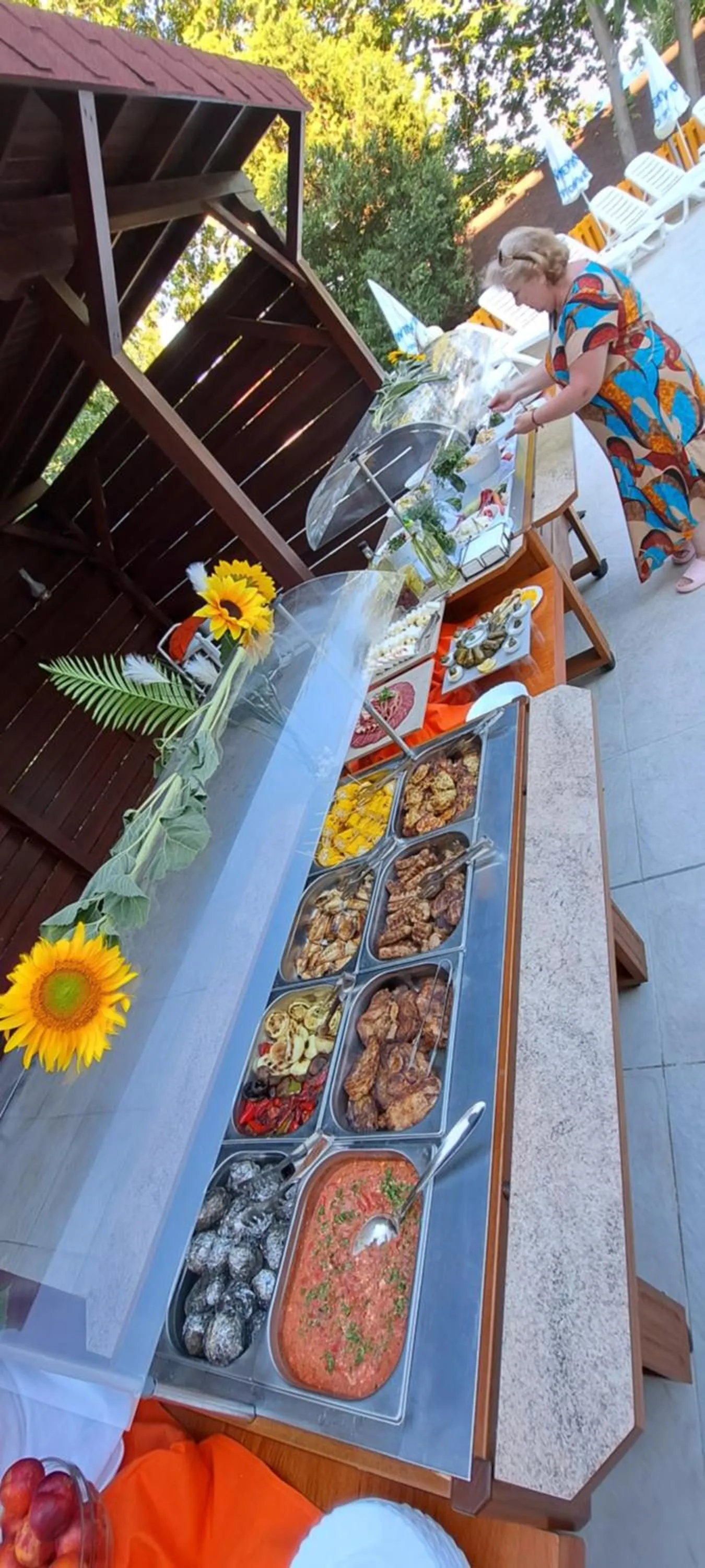 Food and drinks in Hotel Exotica