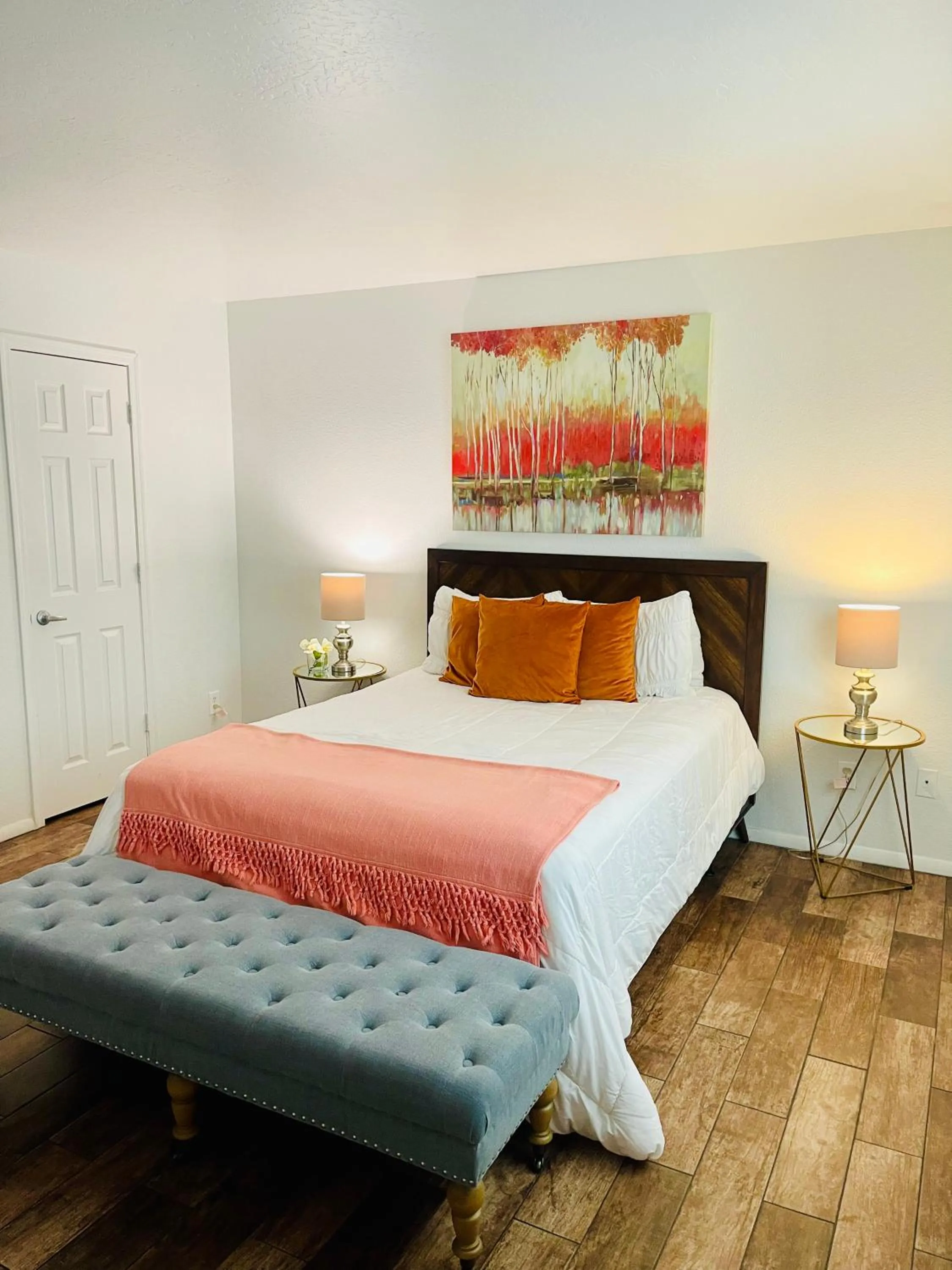 Bed in Tempe Escape with Heated Pool, Billiards & Firepit Fun