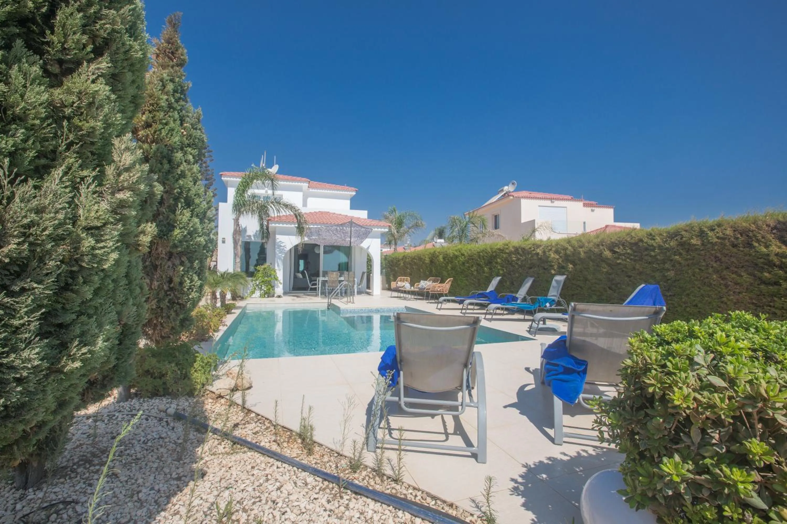 Property building in Sunrise Villa 12