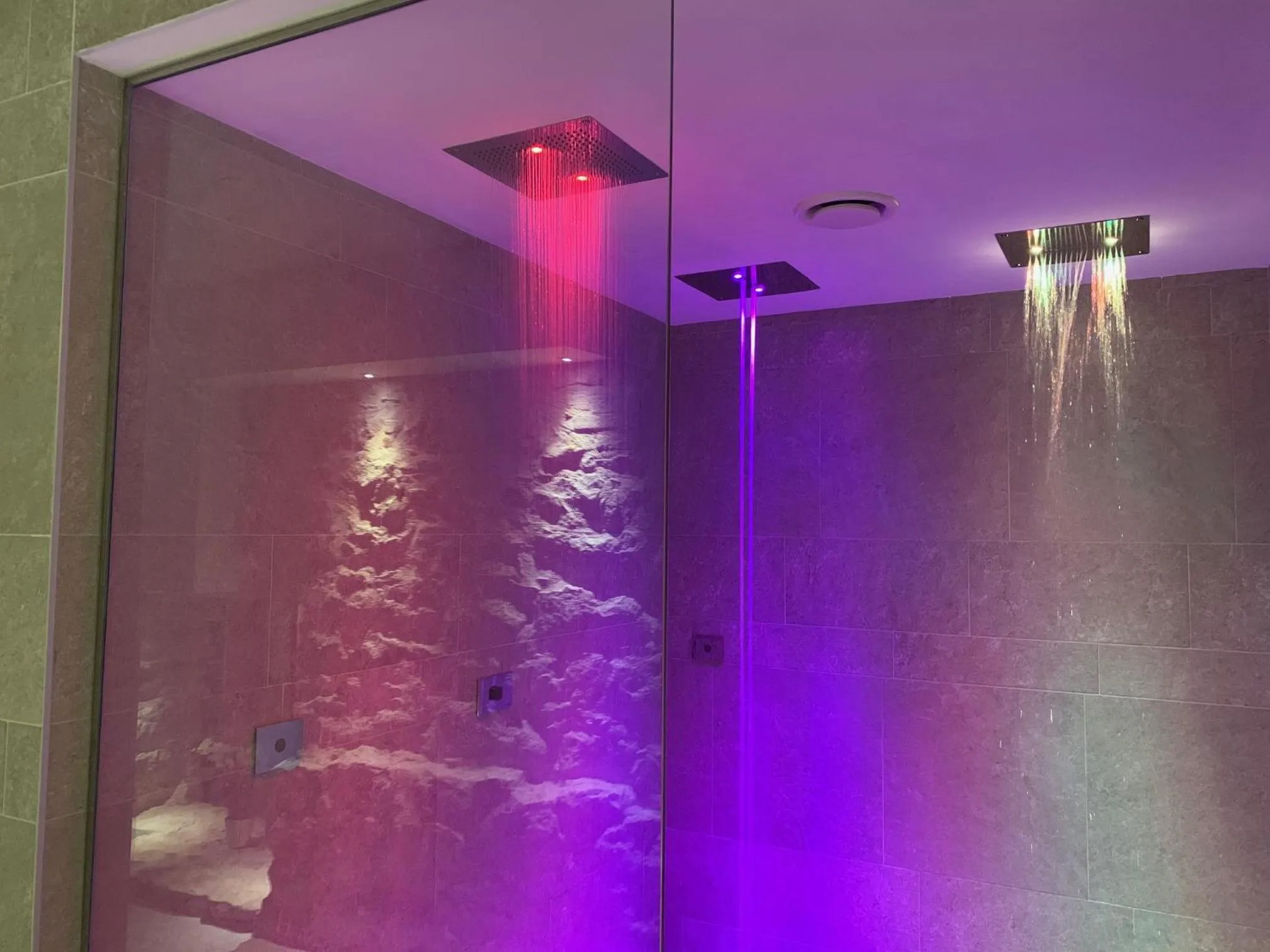 Spa and wellness centre/facilities in Spa & Wellness by Des Anglais " Accesso SPA compreso"