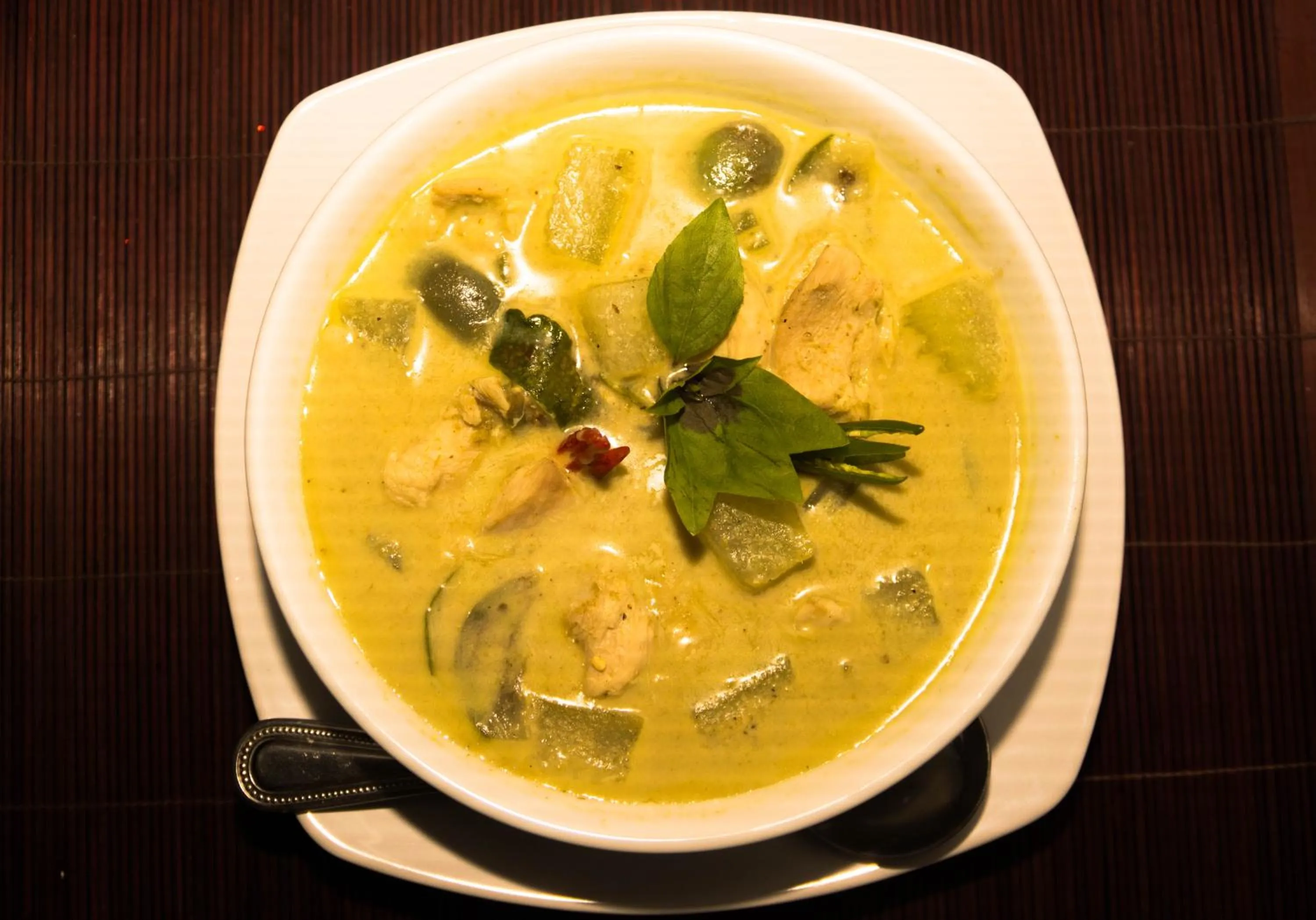 Restaurant/places to eat in The Reef Resort