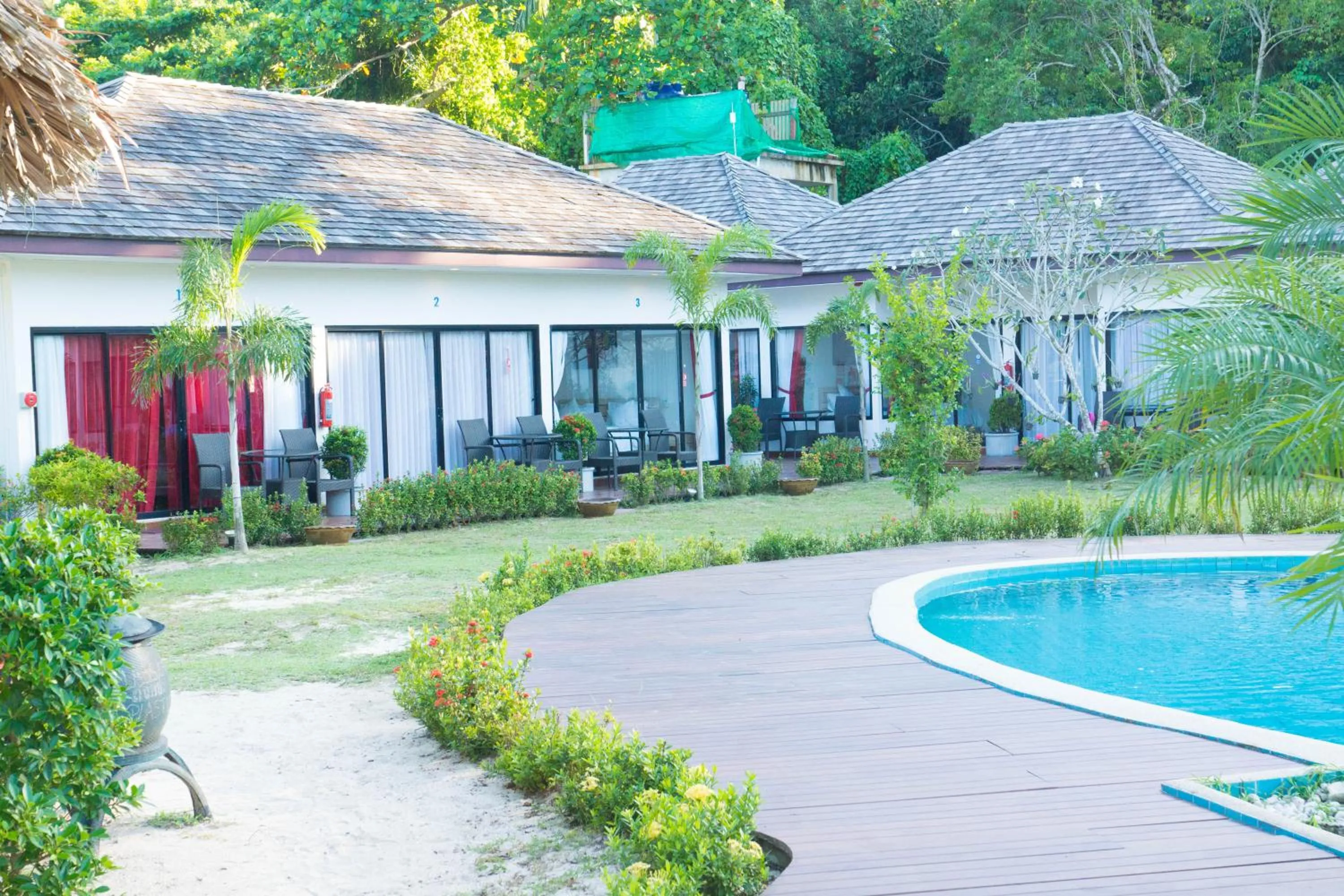 Garden in The Reef Resort