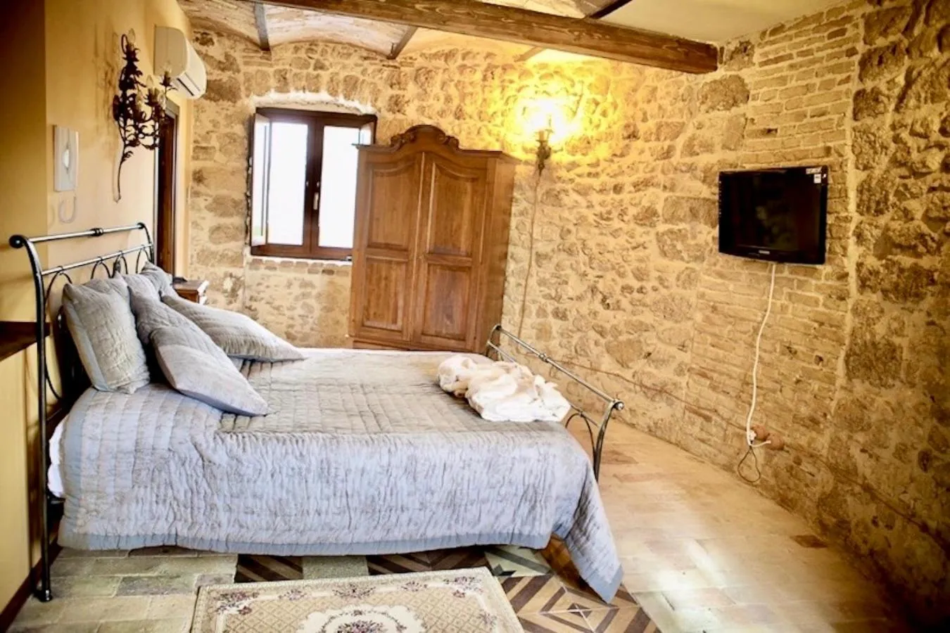 Bed in Torre dei Sogni B&B